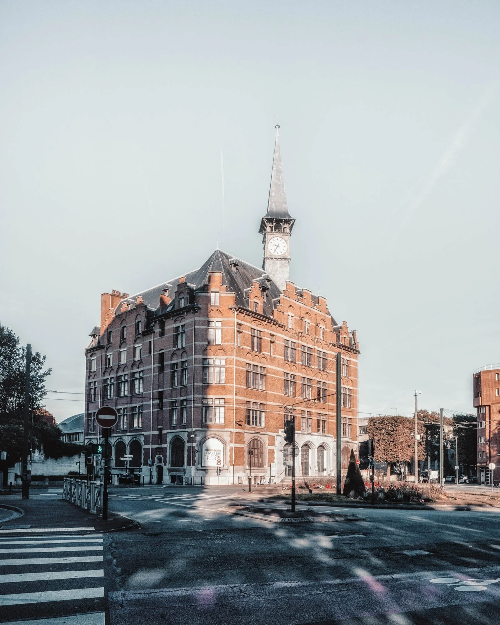 De-Gaulle-Gambetta-Leclercq-LDKphoto - Avant Poste-01.jpg