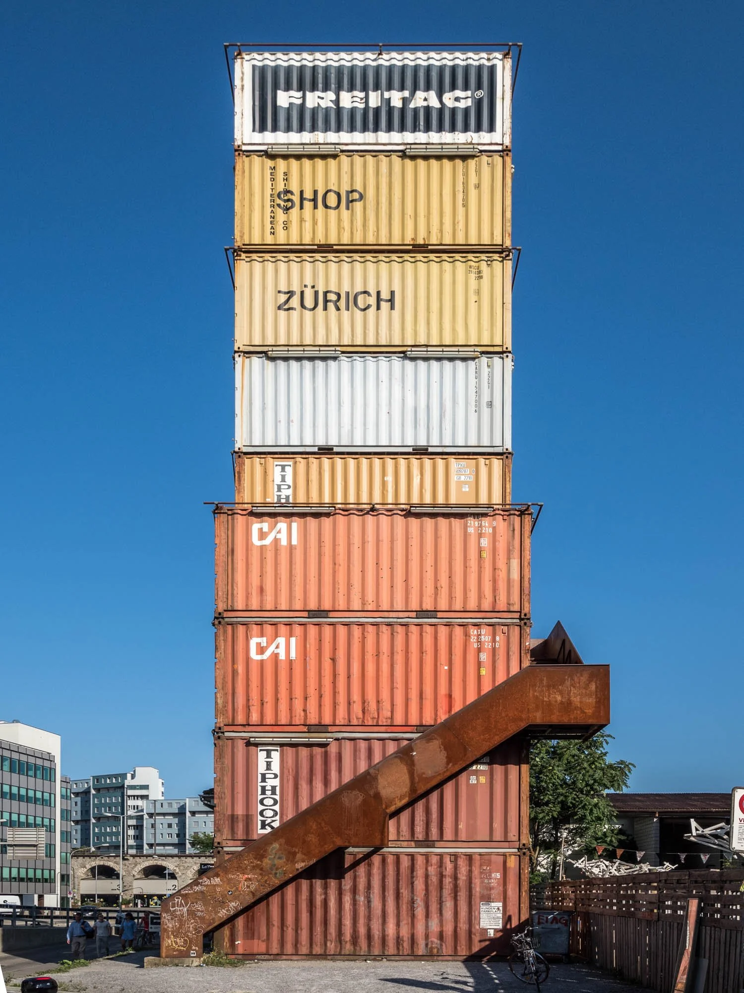 LDKphoto-Freitag - Zurich-1.jpg