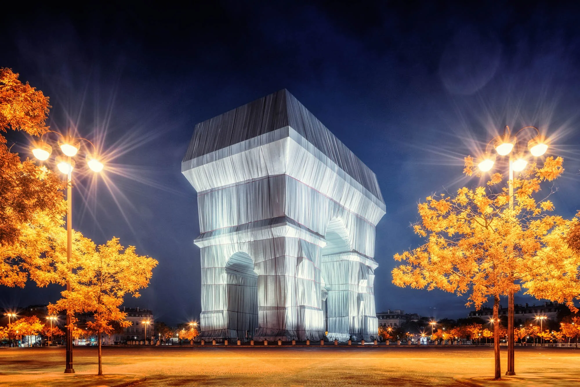 LDKphoto - Christo - Arc de triomphe warpped - 19.jpg