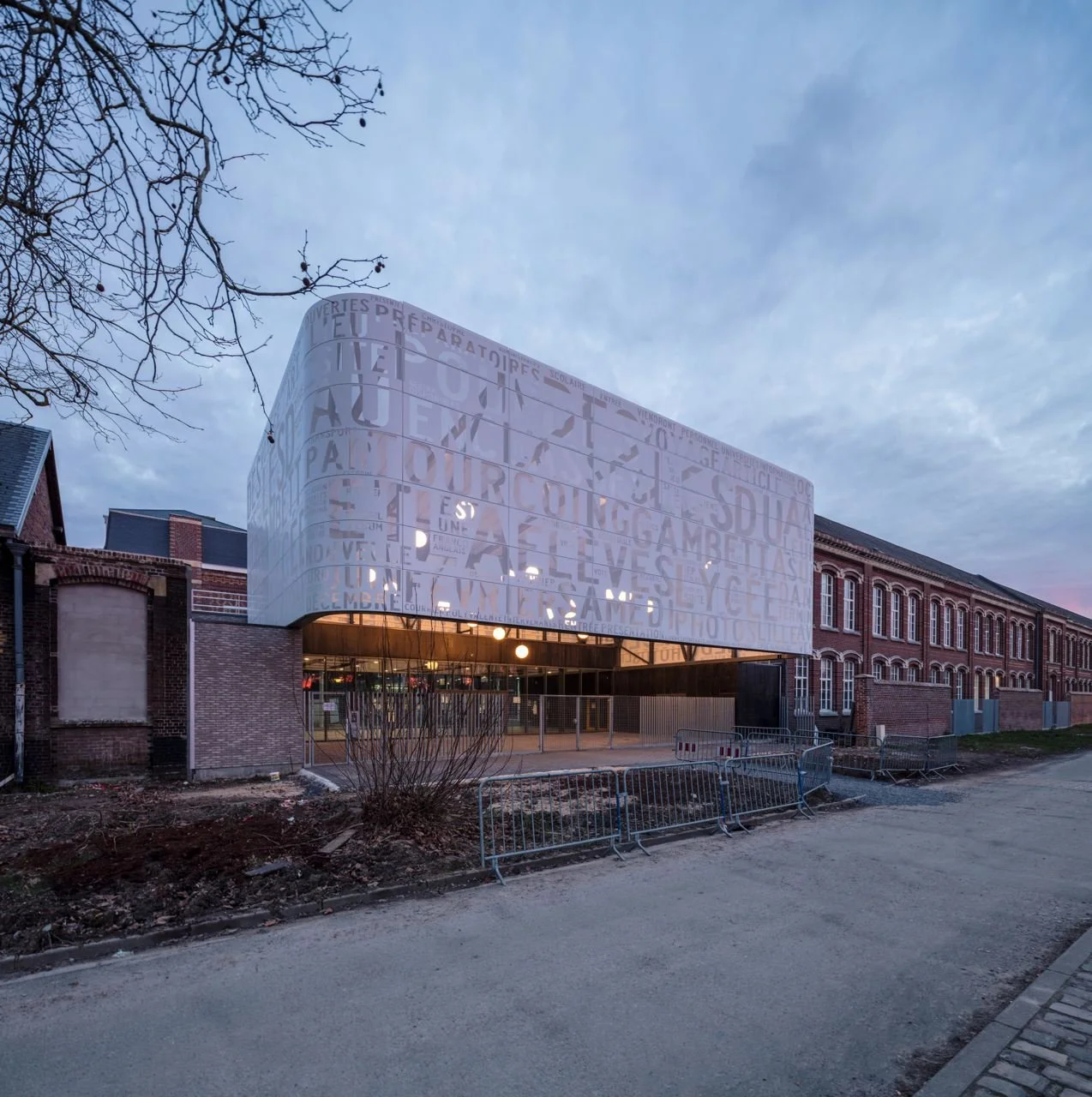 LDKphoto-EF_ARCHI-LYCEE_GAMBETTA-93.jpg