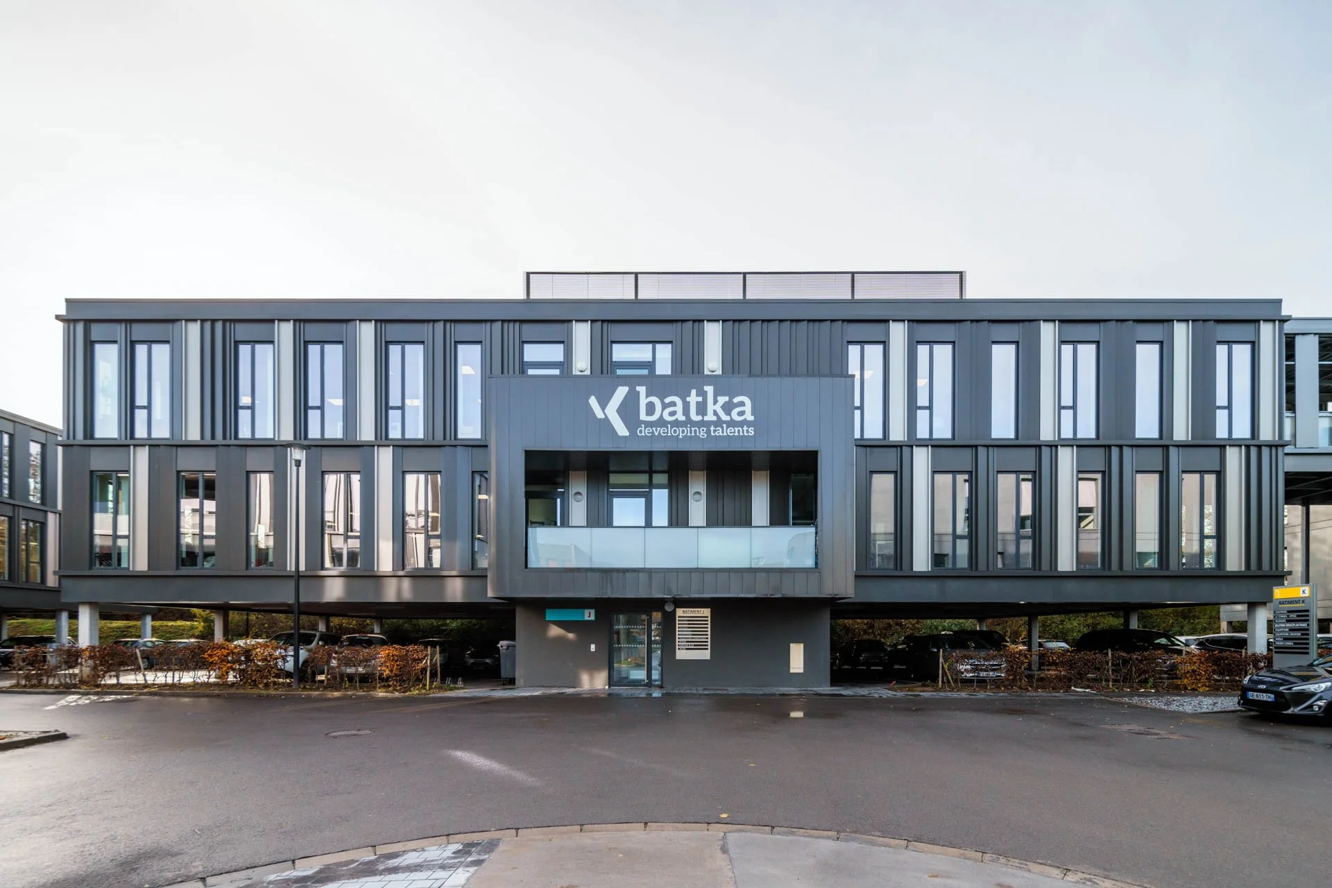 LDKphoto - RELIEF - Business Park-28.jpg