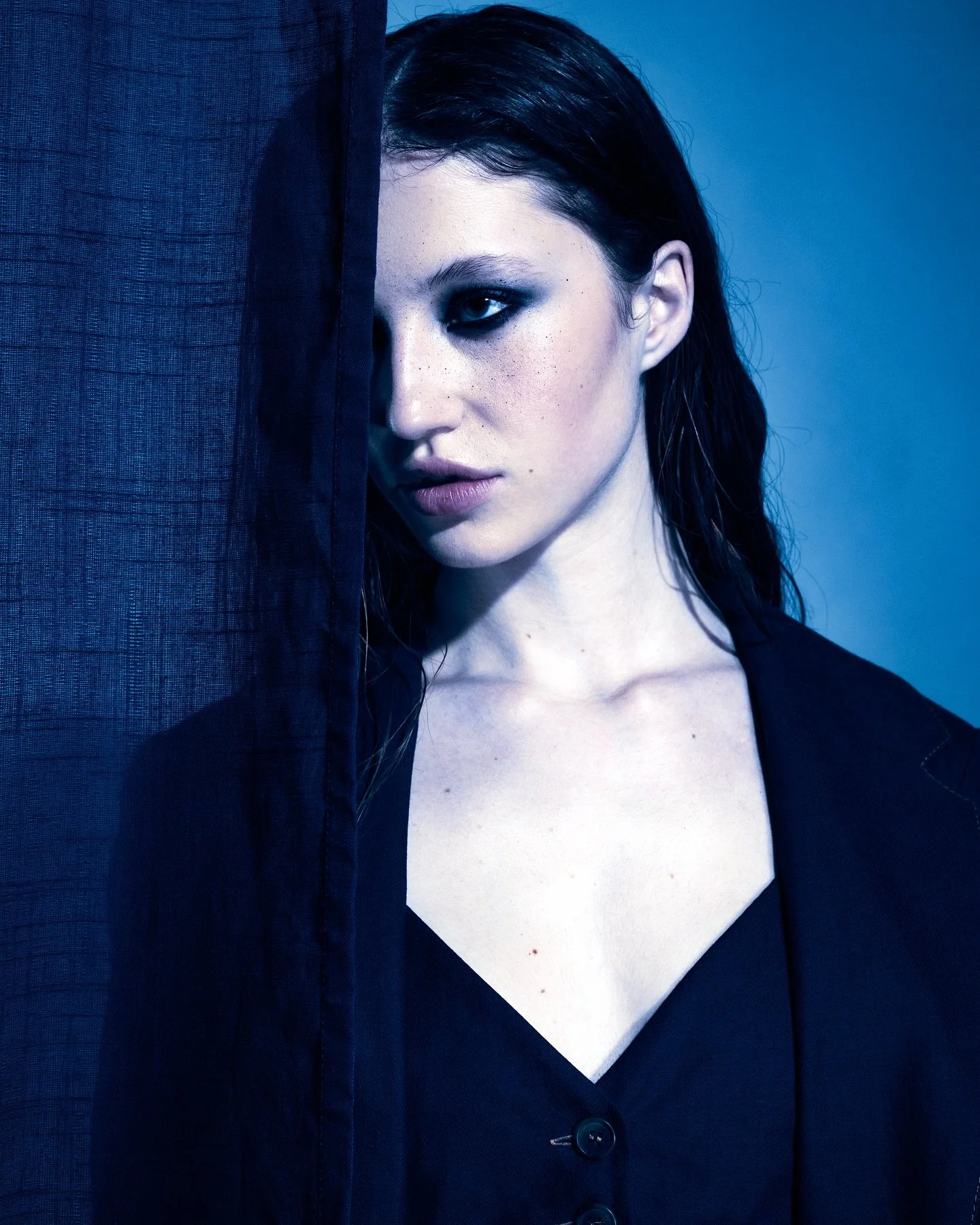 “blue” fashion story @vanguardmagok 
Makeup & Hair by me @laurarandazzo.mua 
Photography @mocchettiandkraus by @beyondartists 
Stylist @coccobeloooo 
Model @ivanaaadimitrovaa at @monster_mgmt 
Set design @undertheshore_ 
Photography