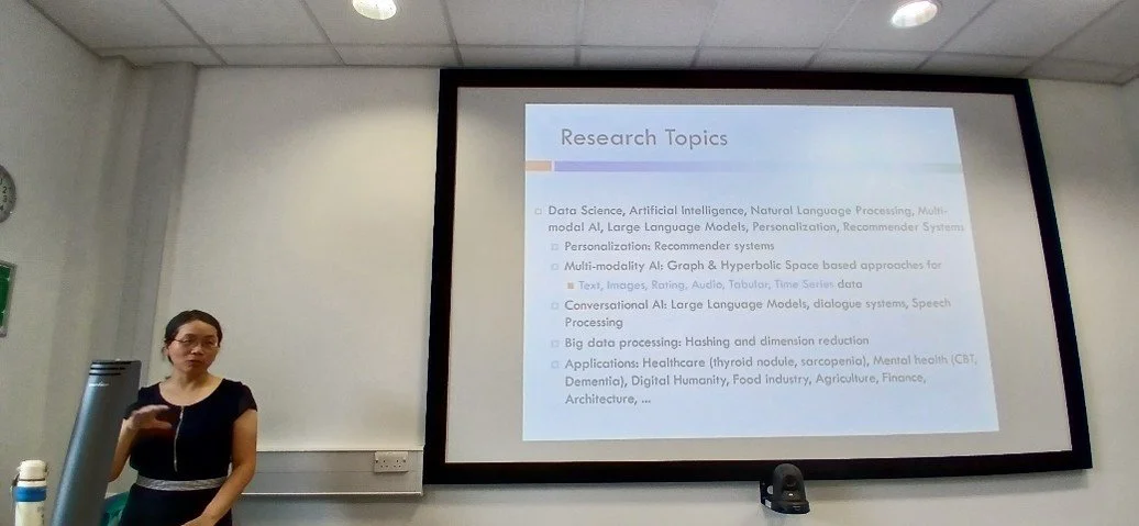 Dr Elly Liang presenting