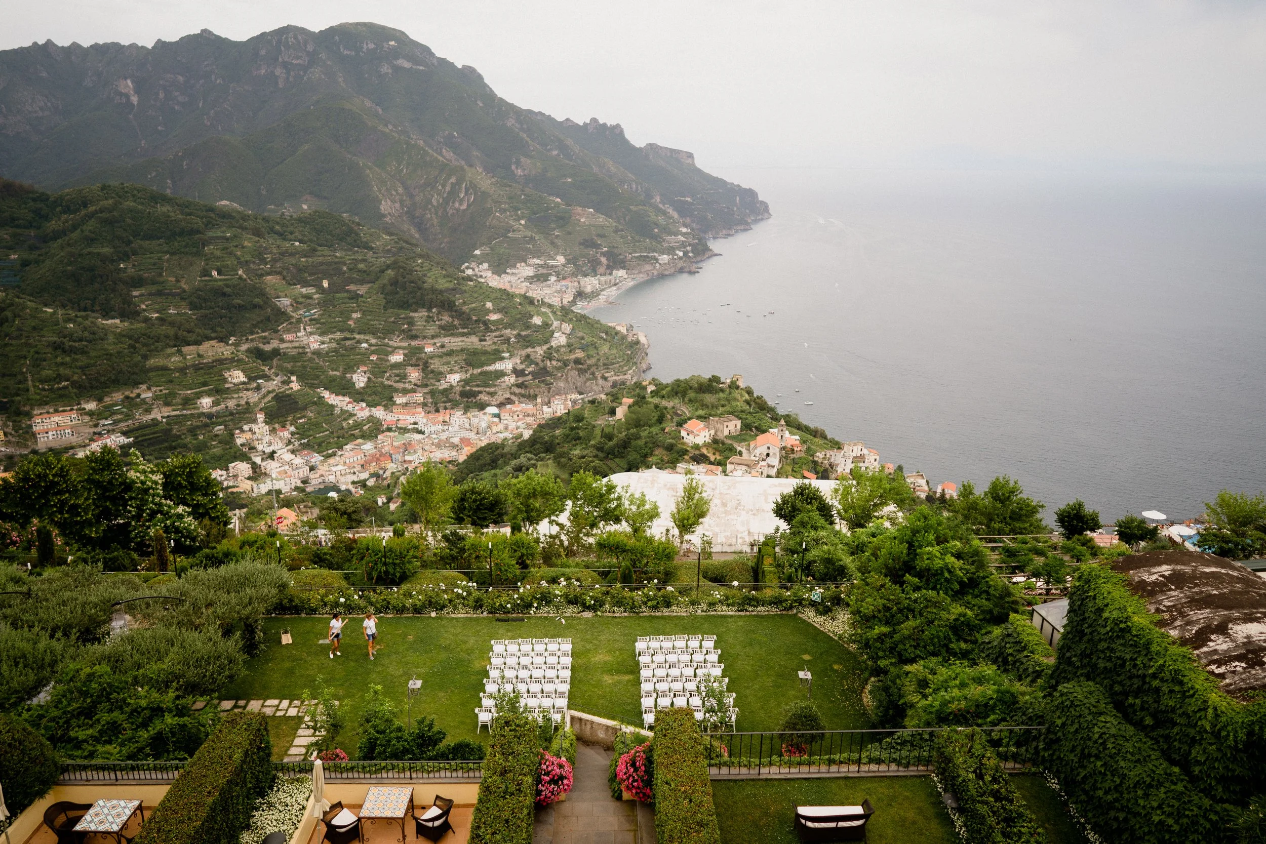 Wedding ceremony in Ravello overlooking the Amalfi coast bay