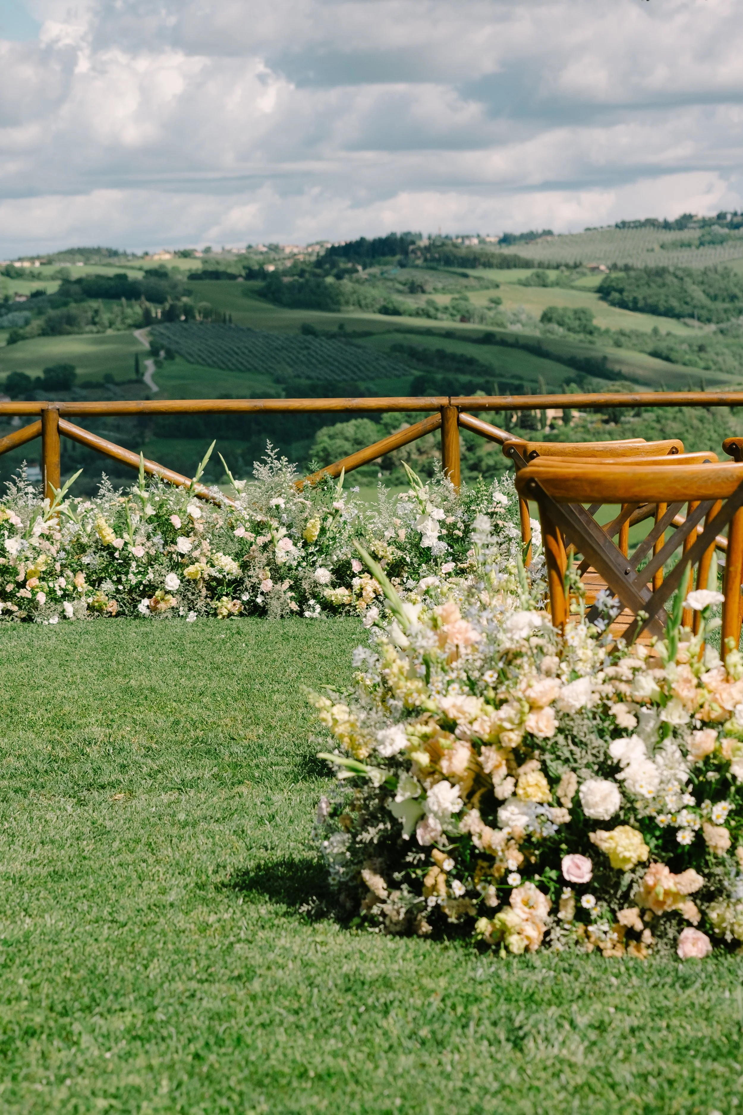 funkybird wedding in tuscany florist in florence italy 008.jpg