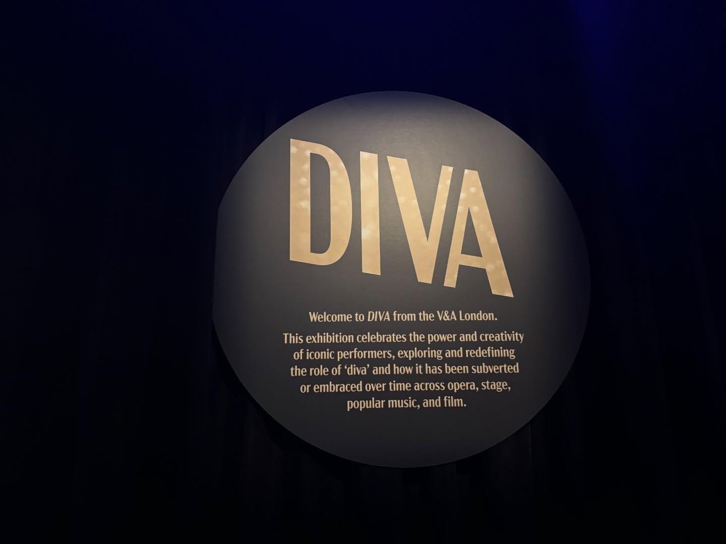 Had a great afternoon at the @artscentremelbourne ad Diva! Amazing costumes from Amazing Divas! Checkout my next post to see who was there. A little hint they are a massive Diva.