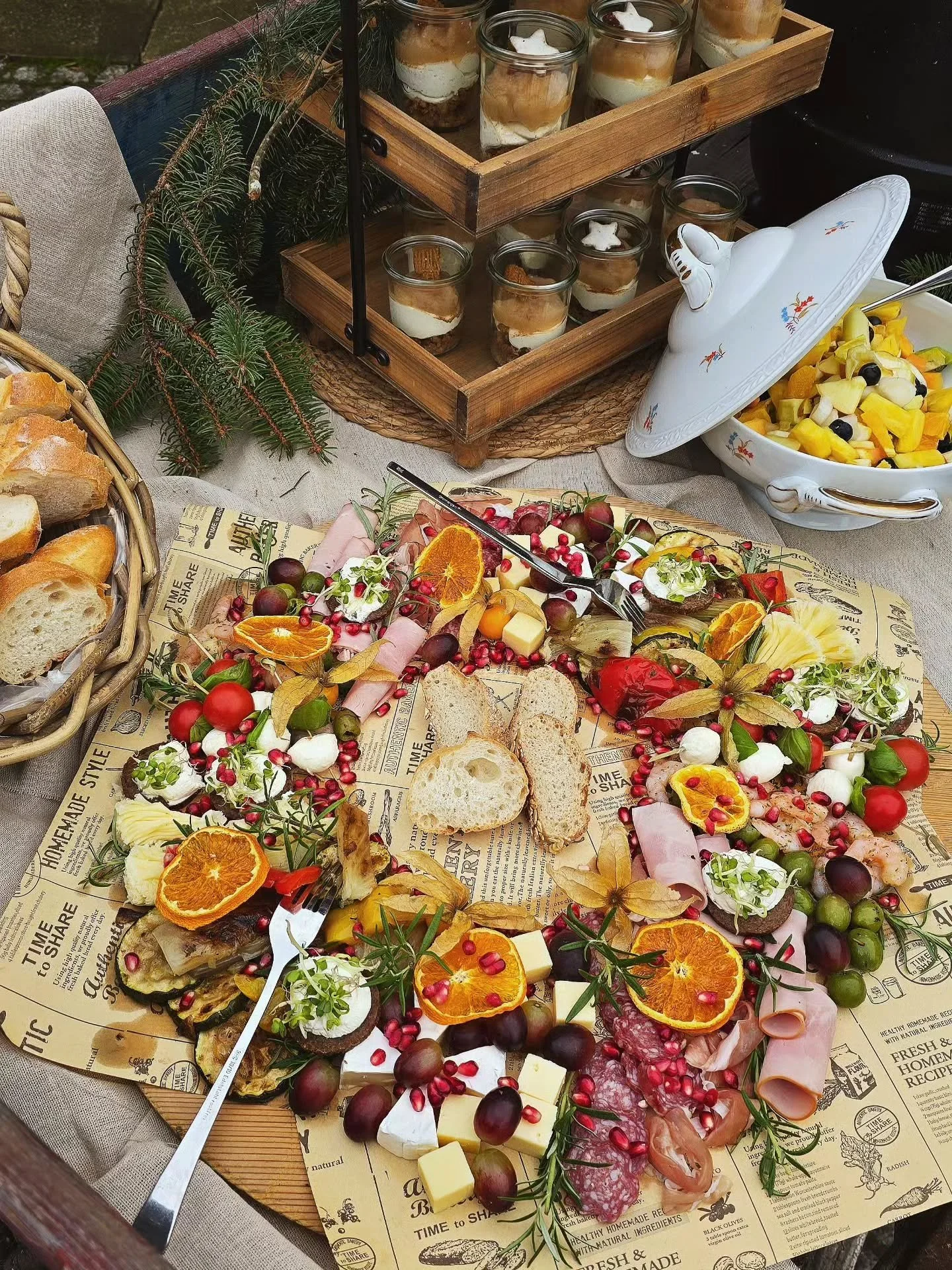 Es ist nie einfach nur ein Workshop. 
Das schrieb ich bereits.

Es ist ein Treffen mit der Freundin oder der Arbeitskollegin, die du schon dein halbes Leben kennst oder f&uuml;r die du unglaublich dankbar bist; das Basteln mit deiner Oma, vielleicht 