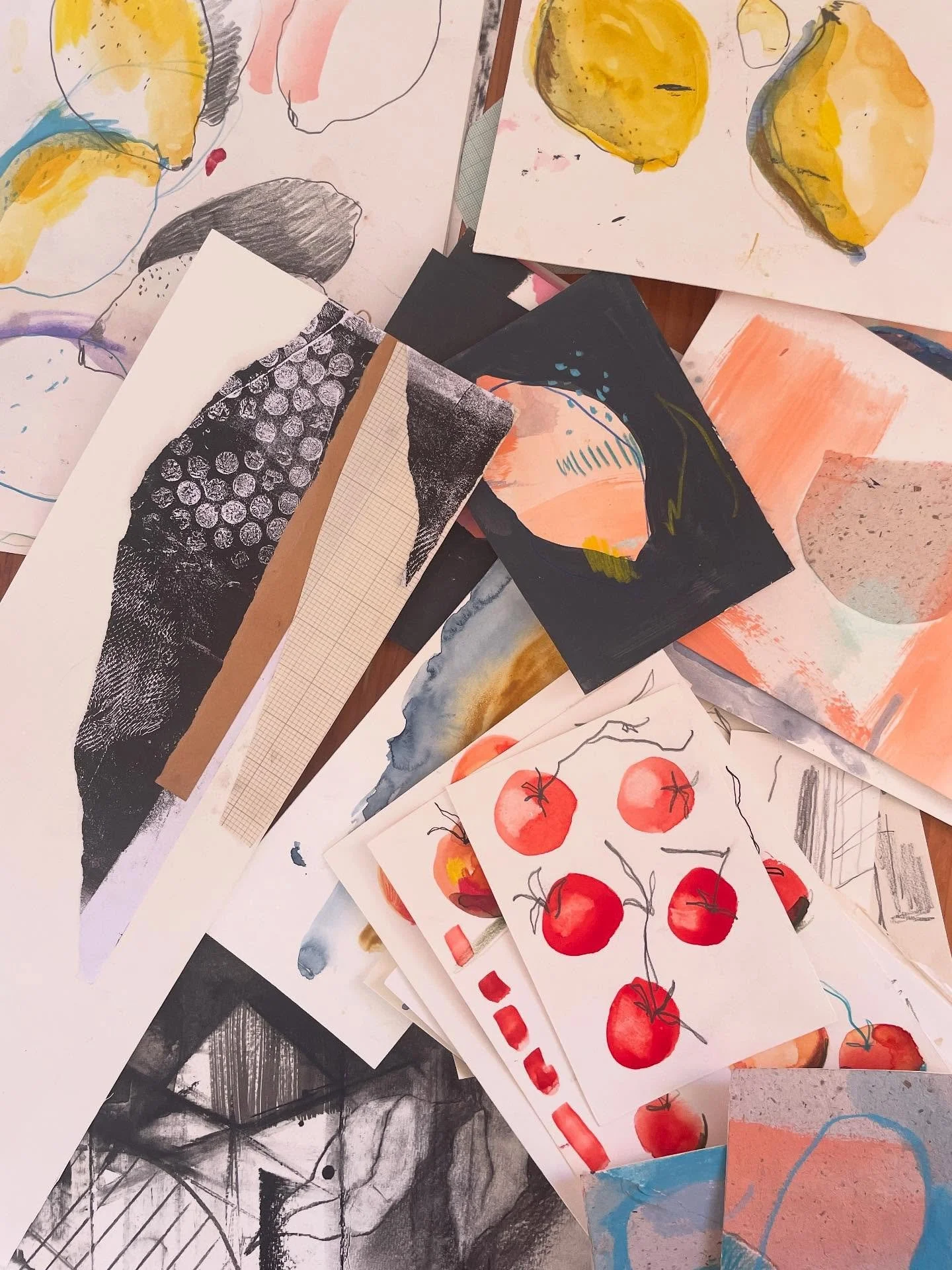 On the rugged northern coast of the island of Menorca, this week I ran a 3-day private workshop for a small group. Drawing on local produce, landscapes, a langoustine borrowed from a local restaurant (thank you @sallagosta) - and each other, shielded