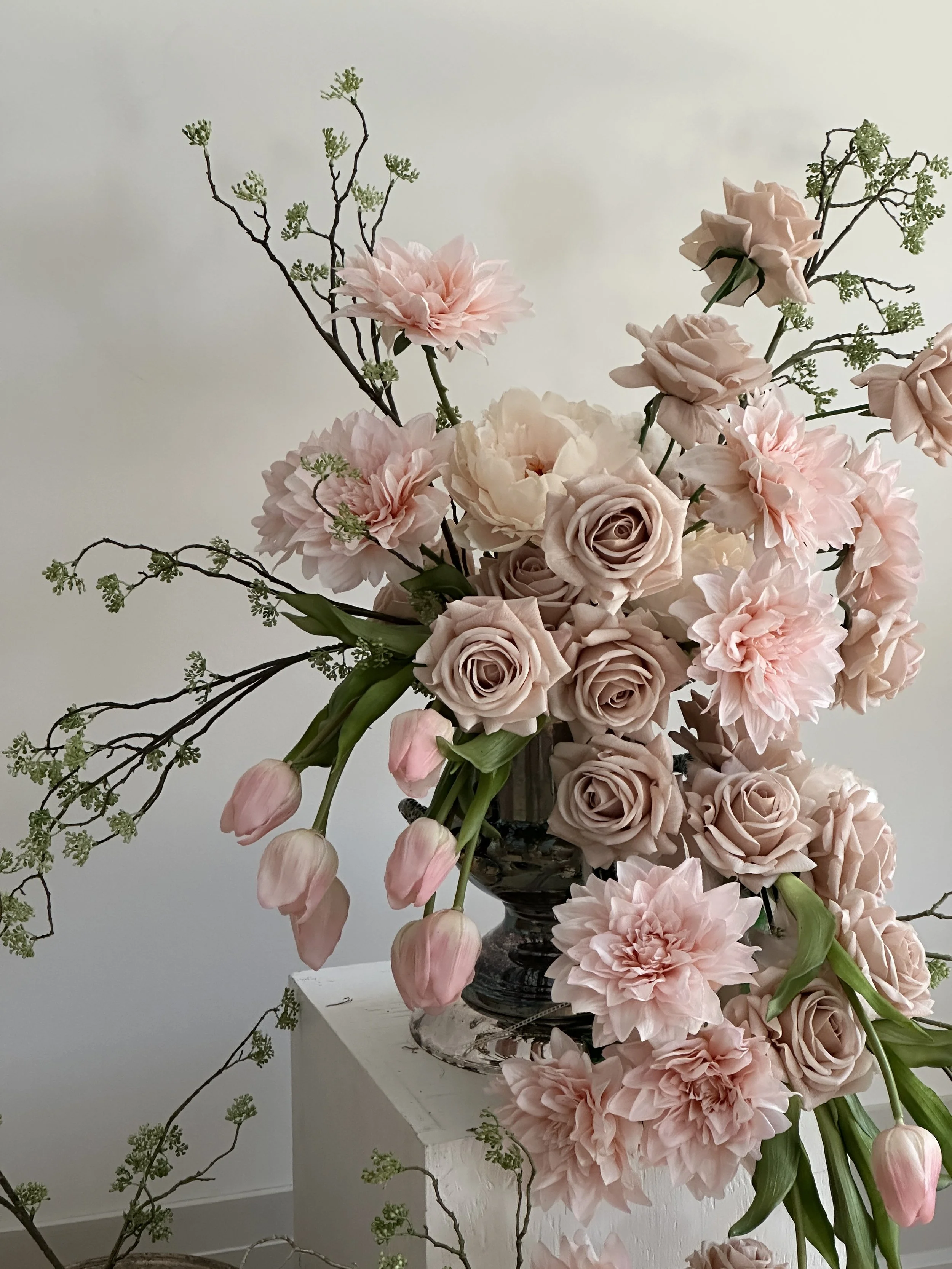   -  Large Size Arrangement (greater than 1 ft in height and diameter)