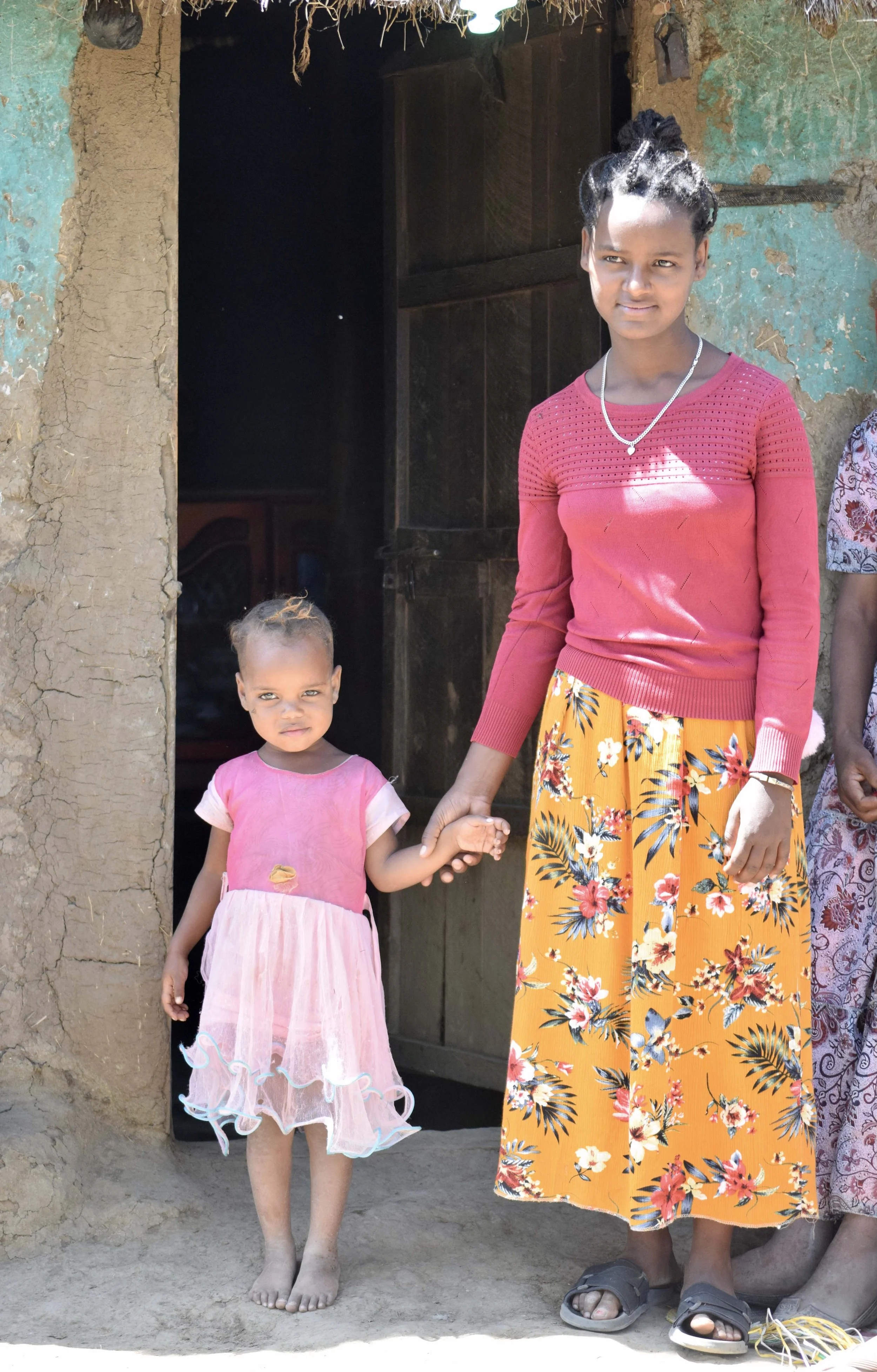 Qello con su hermana_2021 (1).jpeg