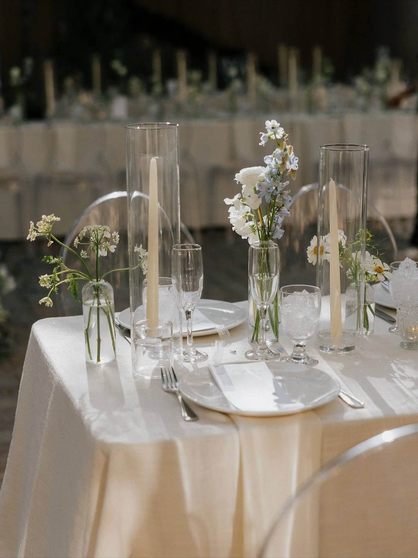 little details that makes me happy @serraplaza @joyfullyco_  @mohe.floral 

#losangelesweddingphotography #serraplaza #intimatewedding #orangecountywedding #leicaphotography #coupleportraits #californiaweddingphotographer #laweddingphotographer #coup