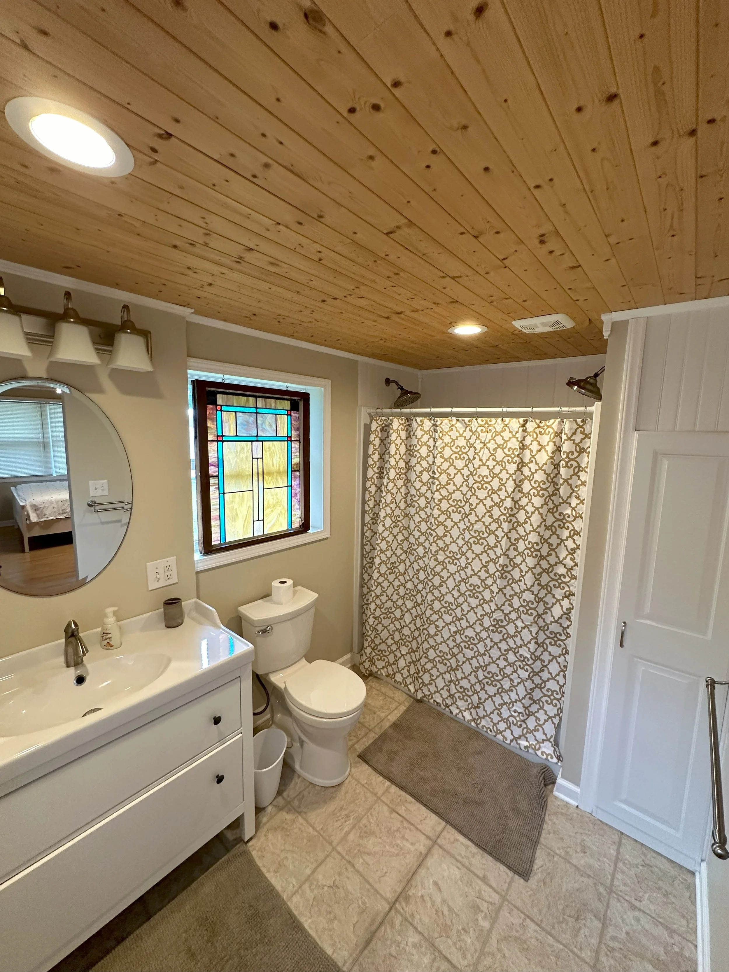 Cottage main bath.jpg