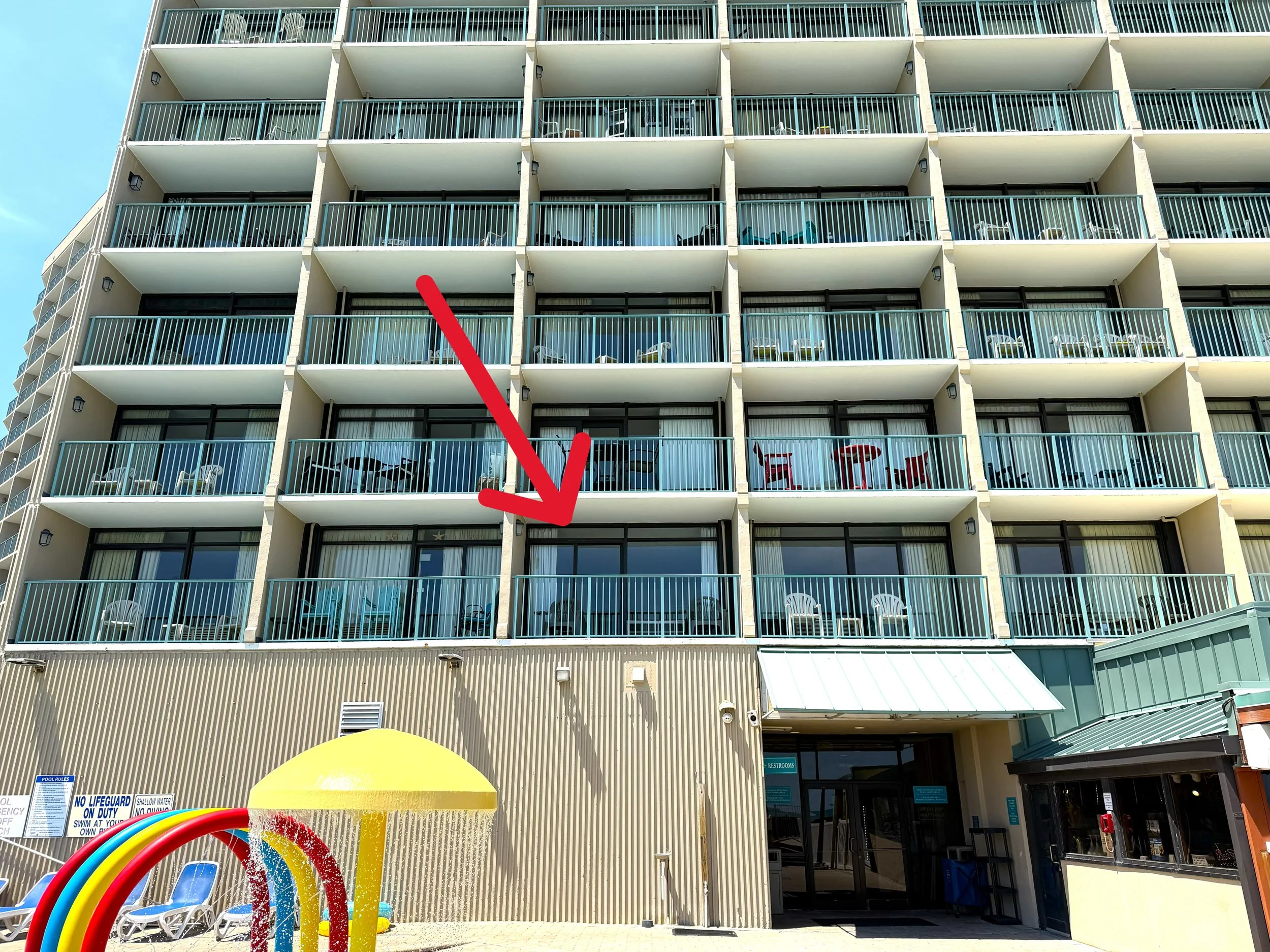 SE balcony.jpg