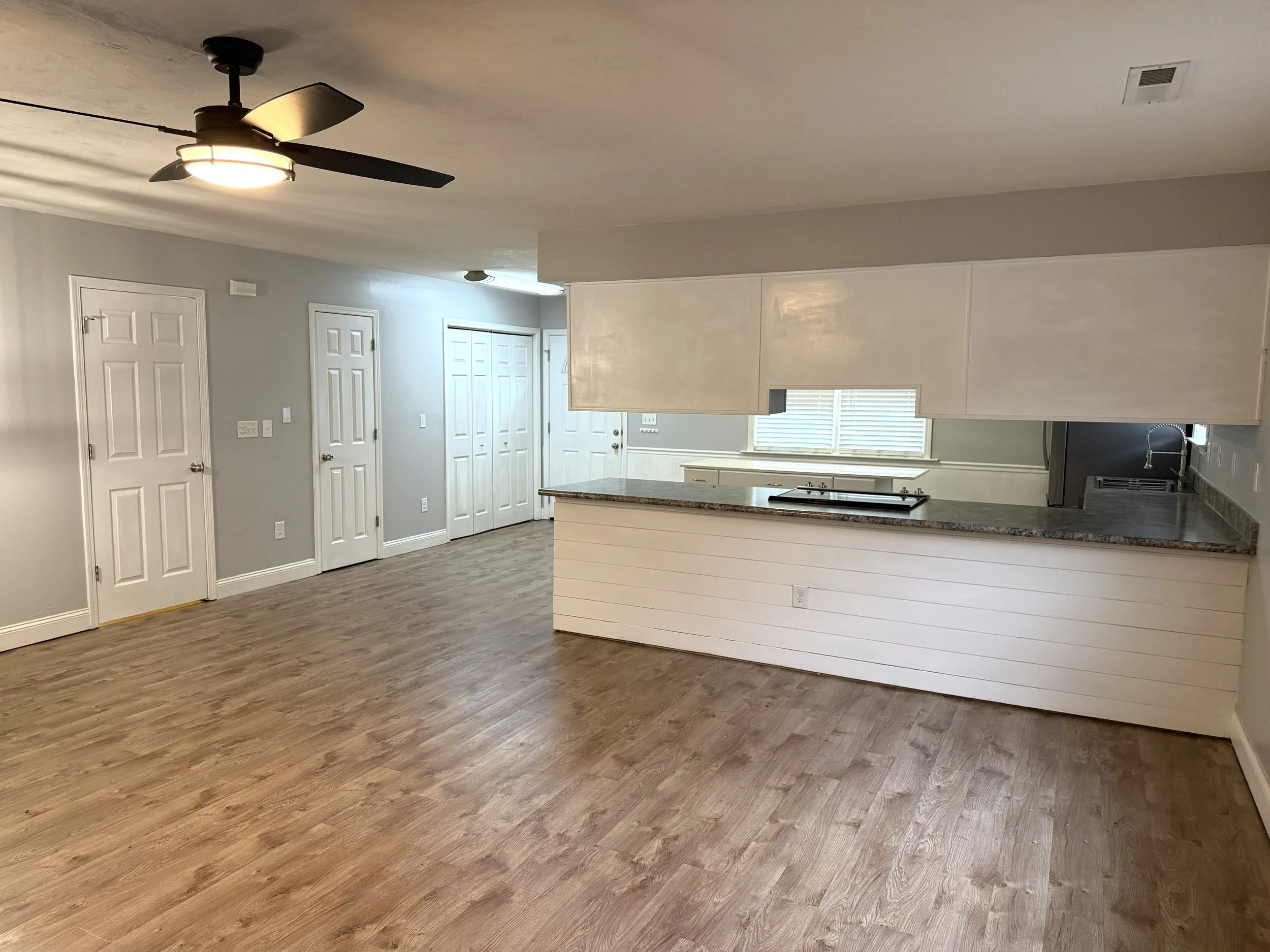 Lomax Kitchen Bar.jpg