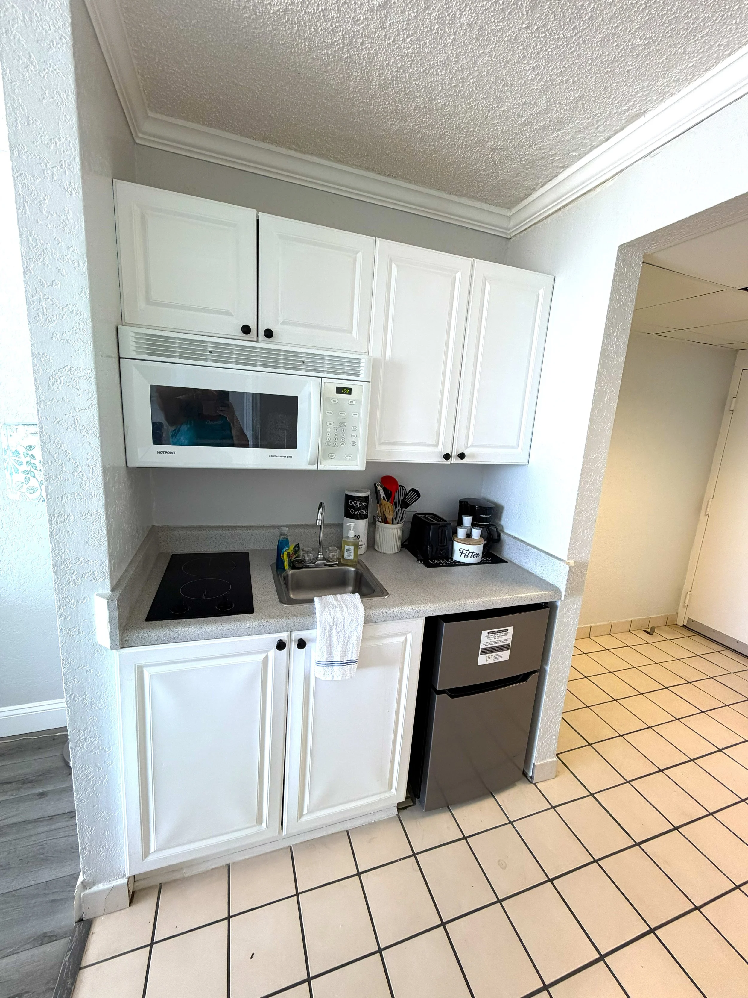 SE kitchen 2.jpg