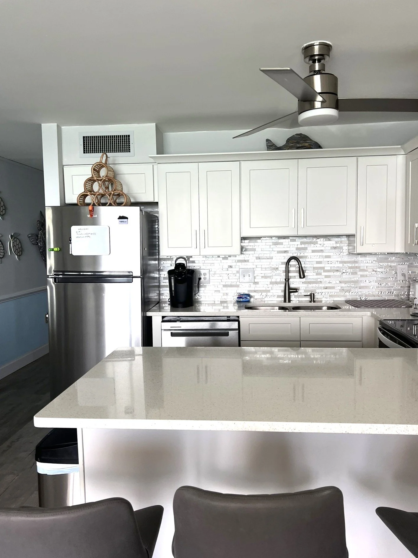 Kitchen from living close.JPEG