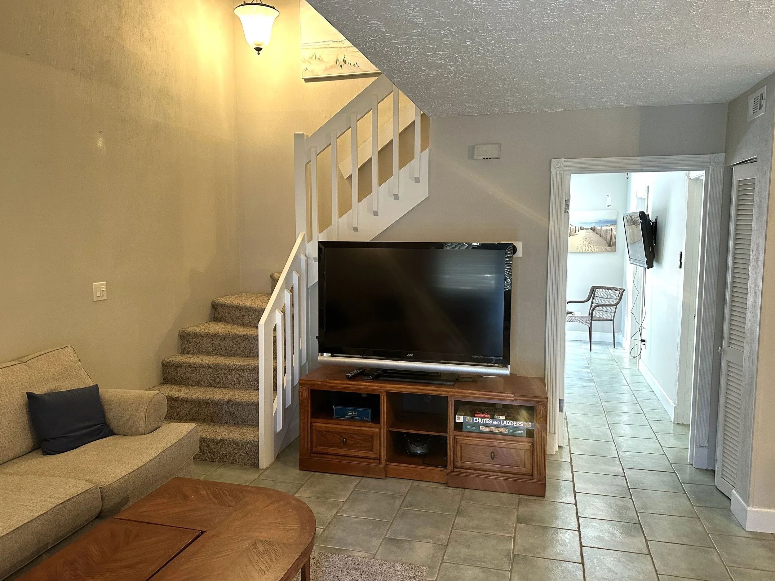 BT Living Door In.jpg