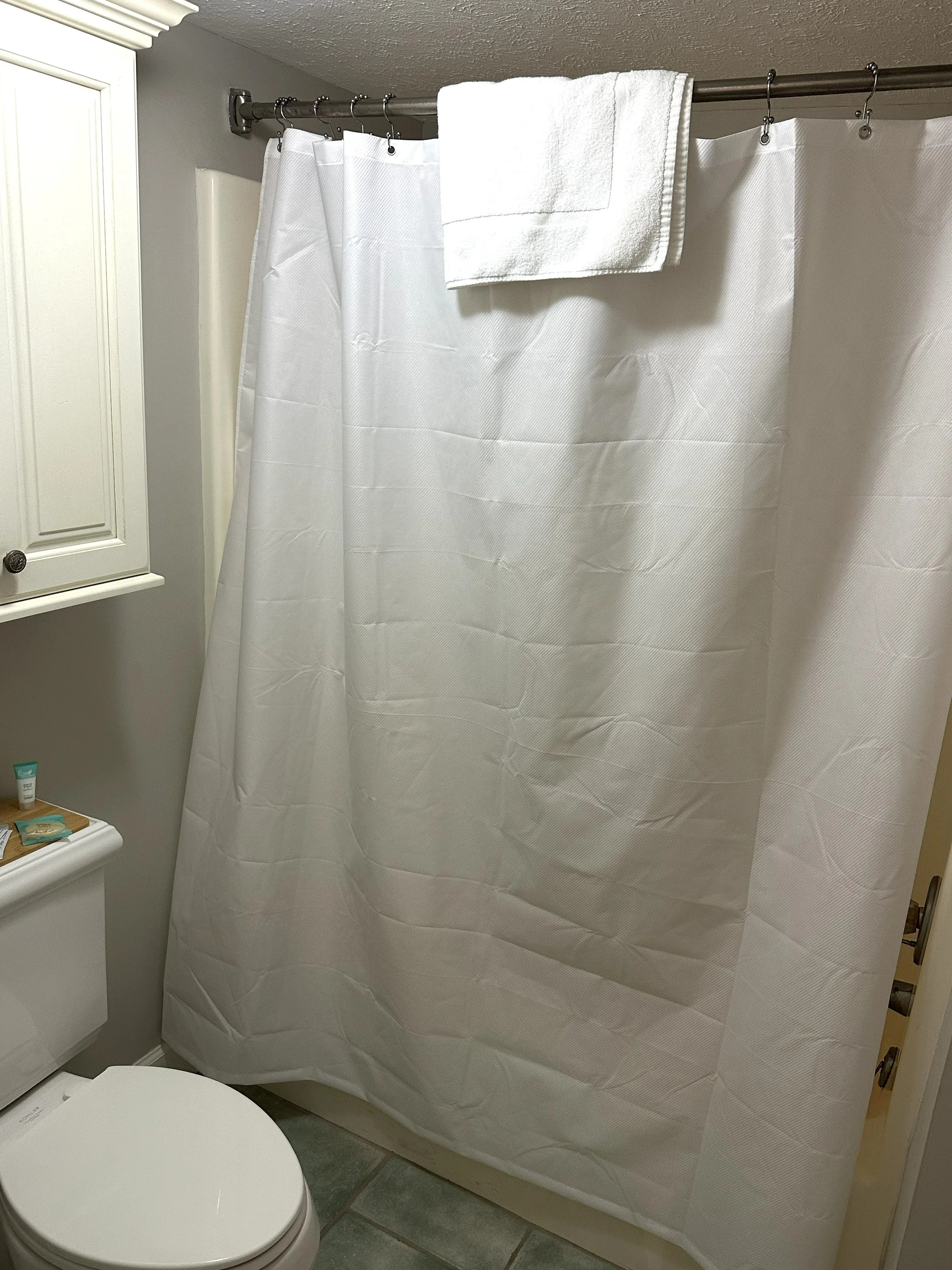 main bath shower.jpg