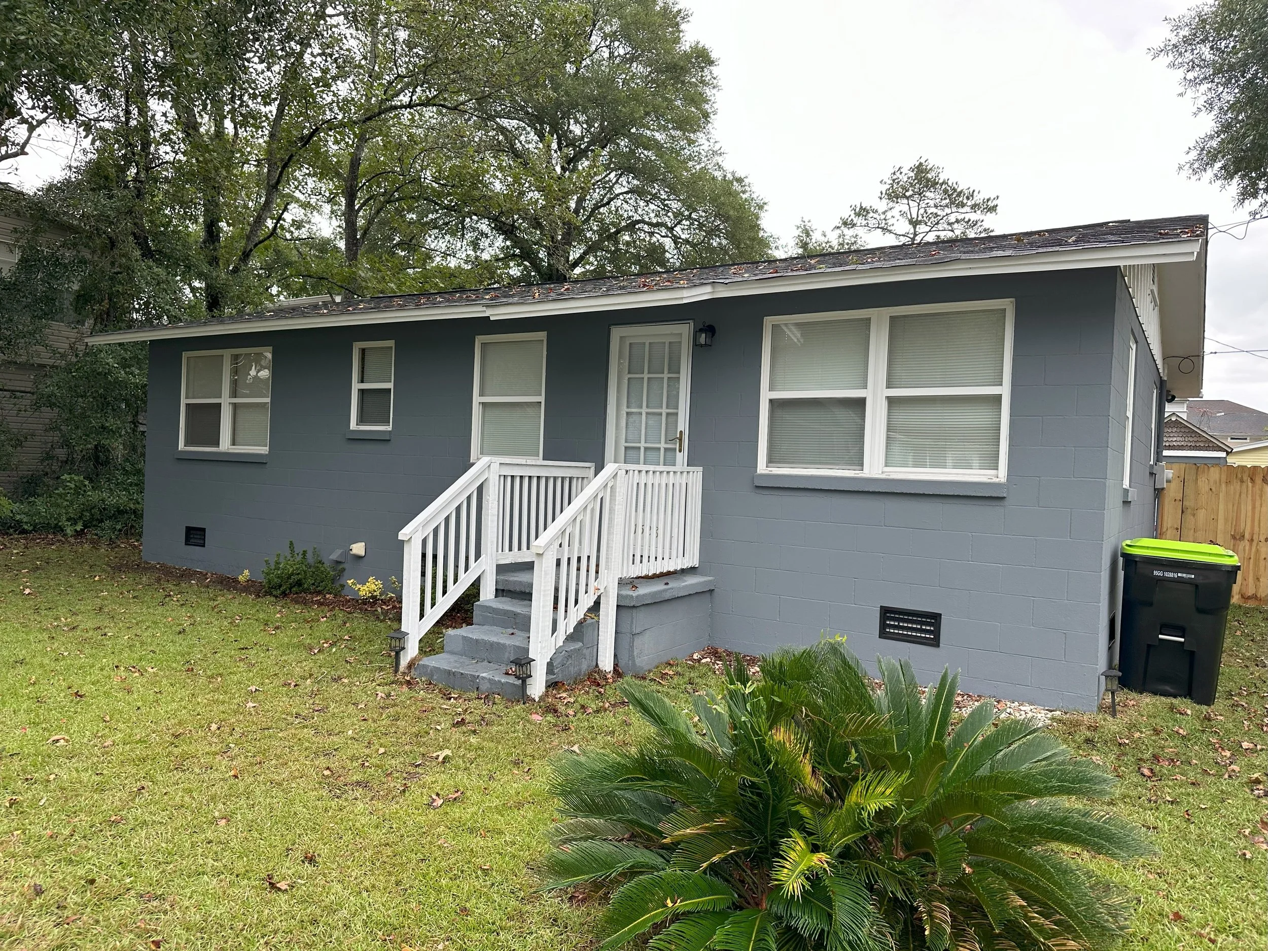 Cottage Front.jpg