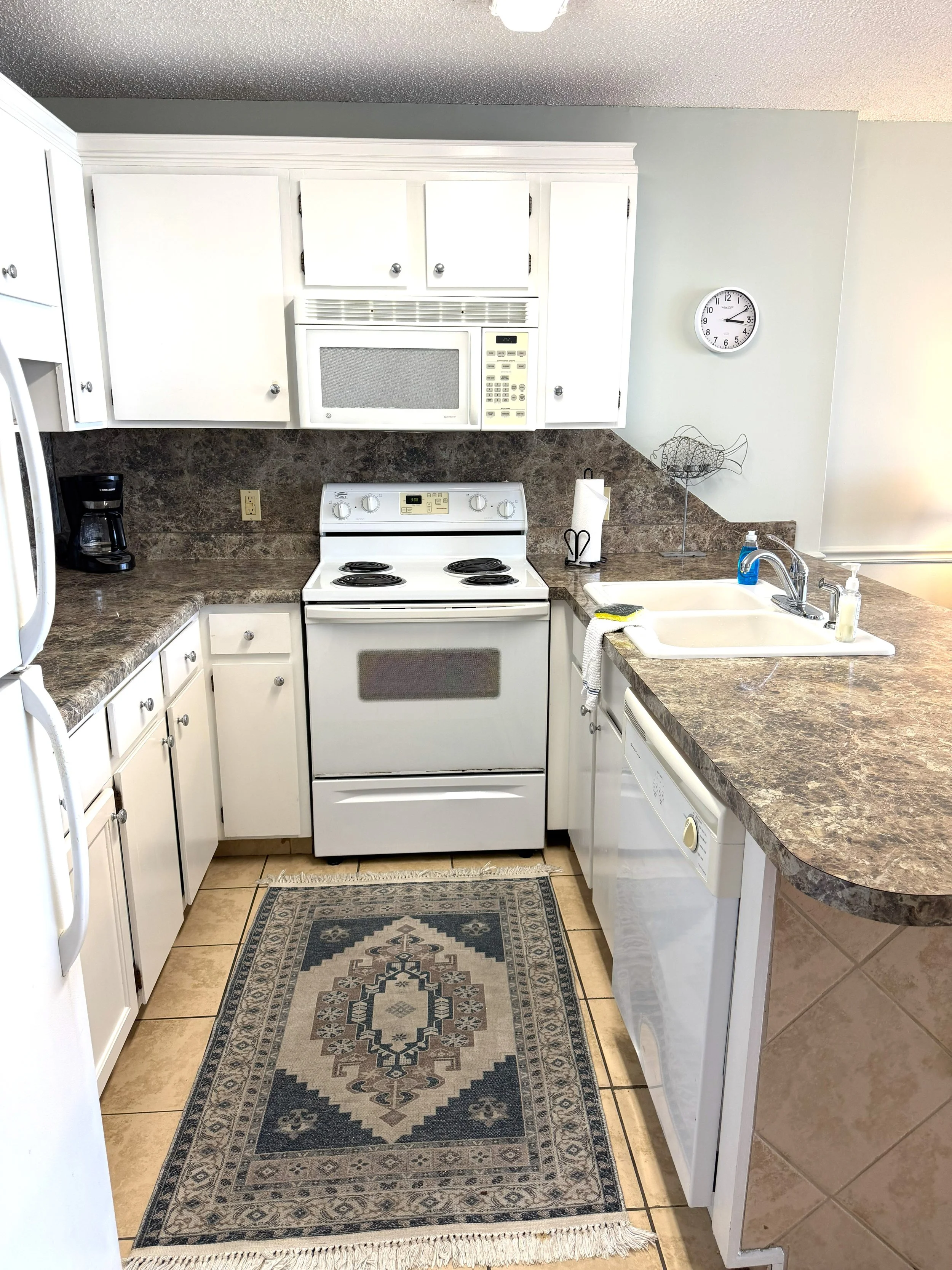 PP kitchen 2.jpg