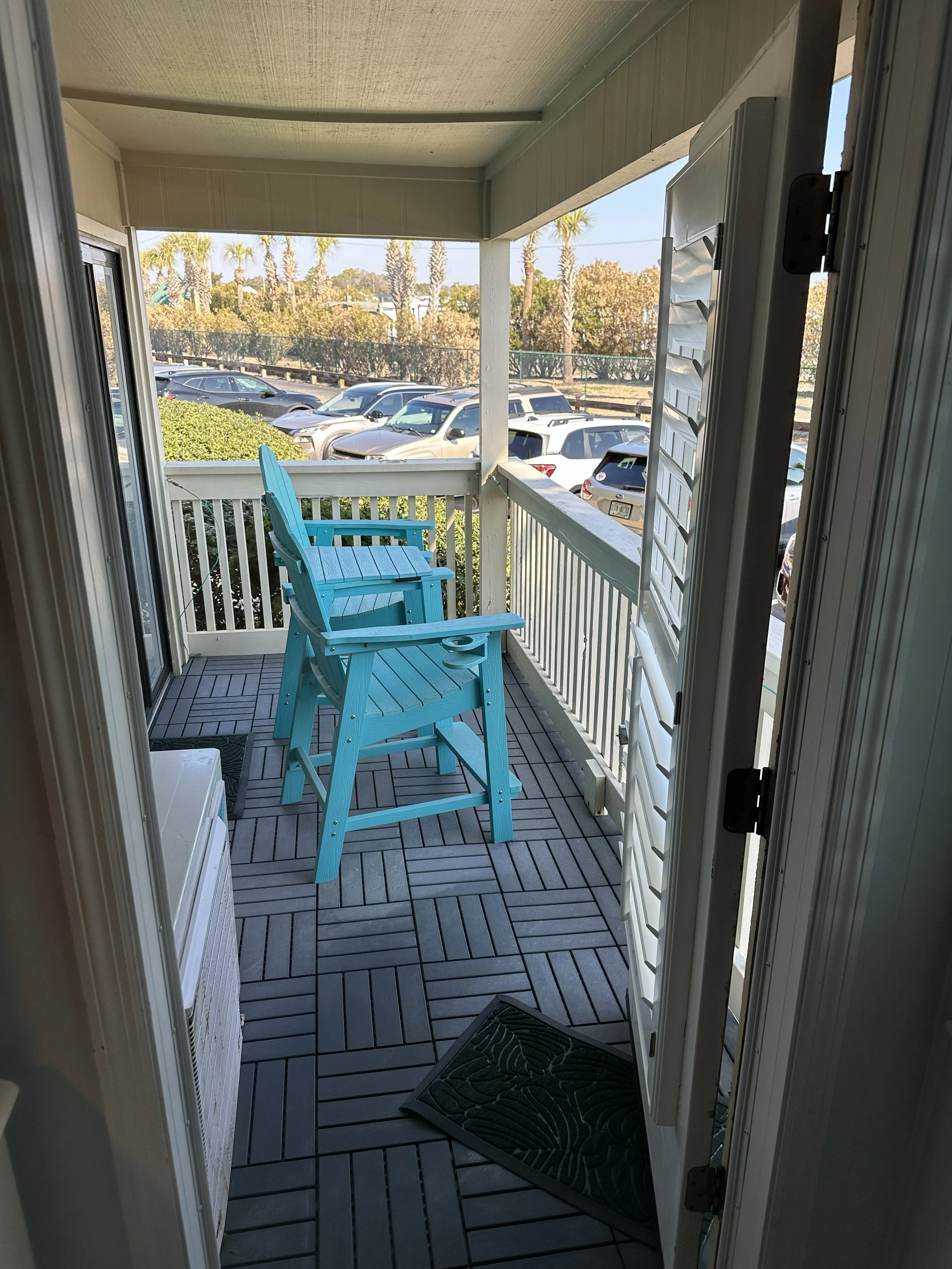 TH Main Balcony Door.jpg