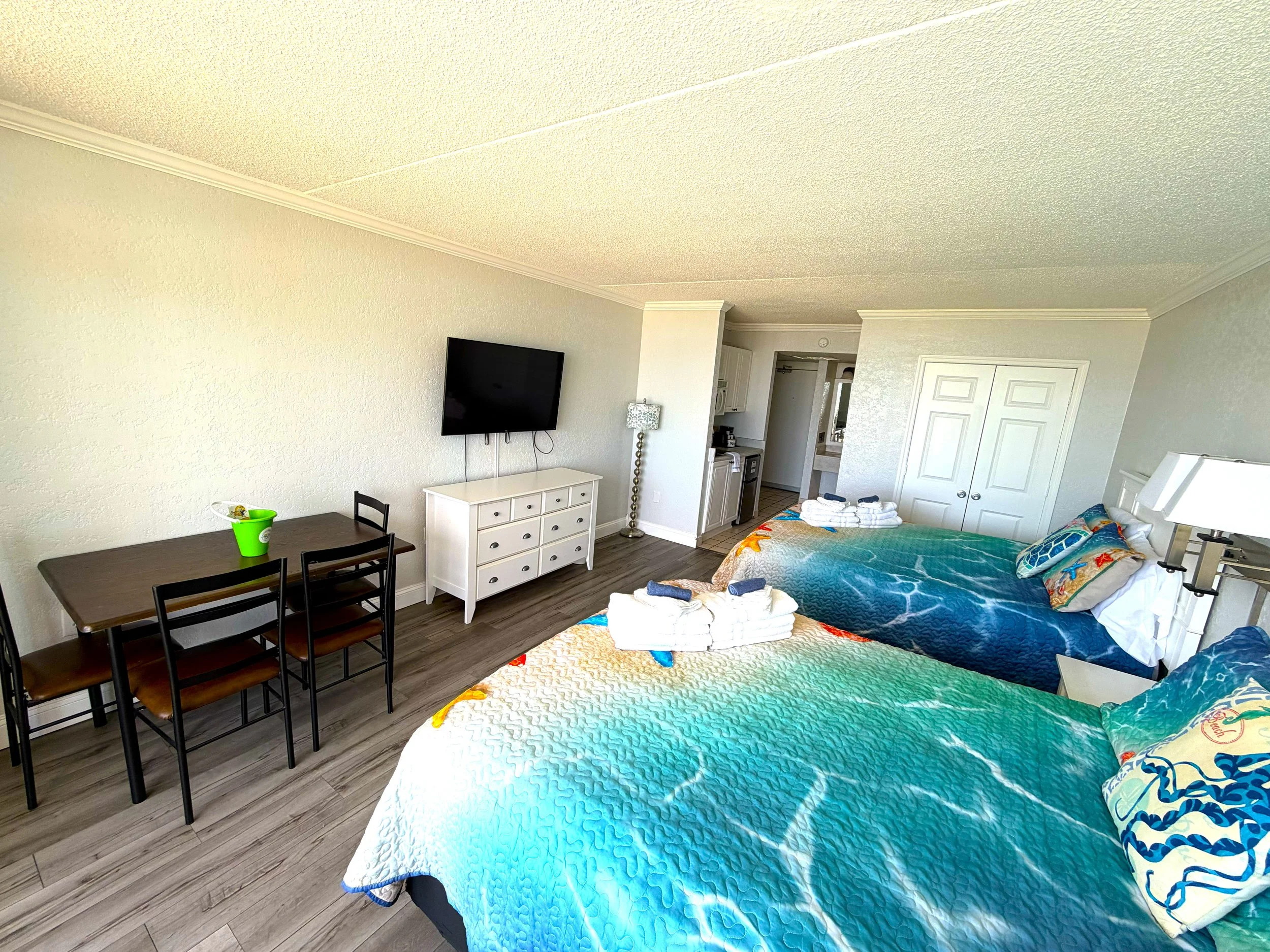 SE bed from balcony.jpg