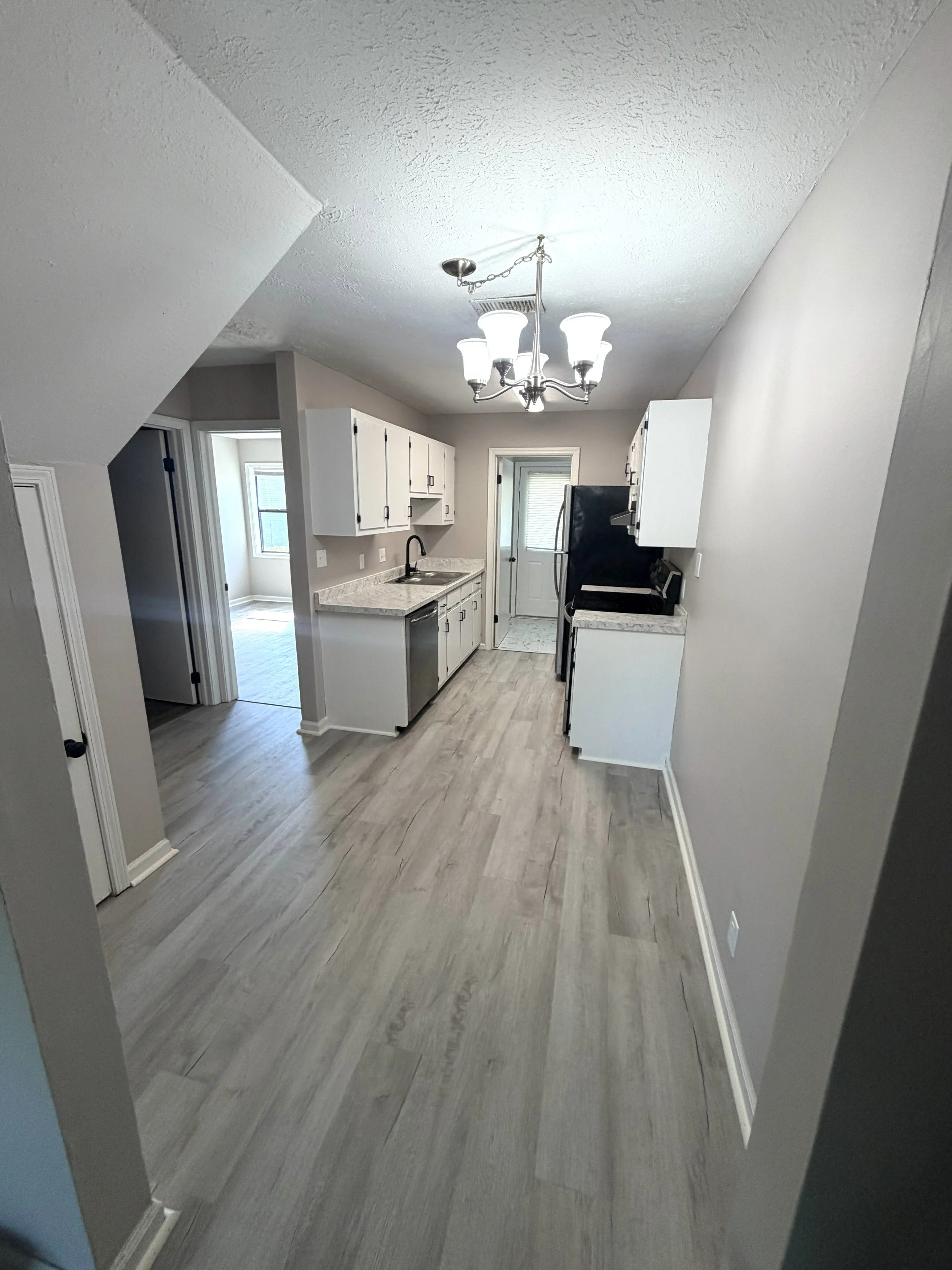 Burcale dining kitchen.jpg