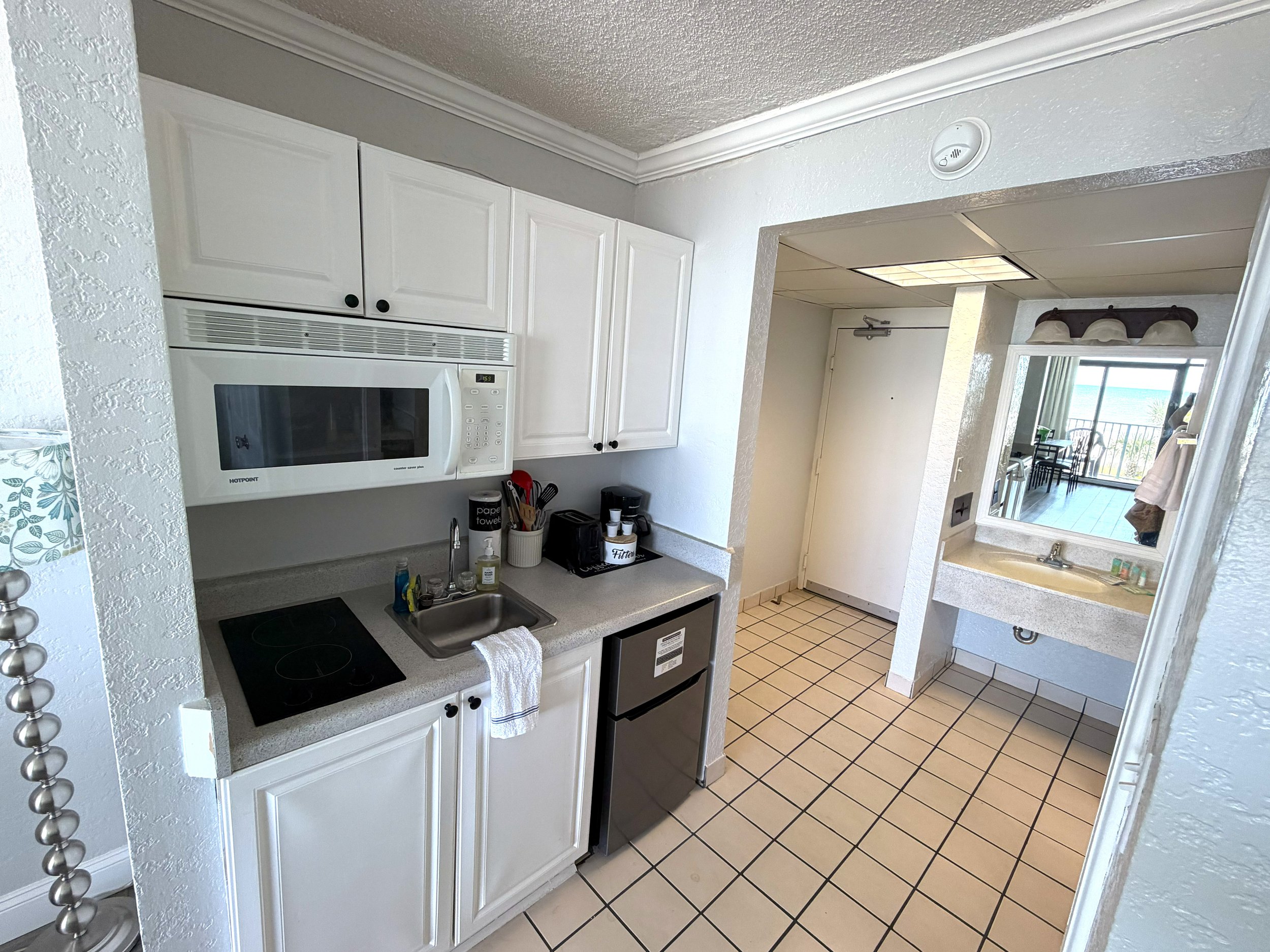 SE kitchen.jpg