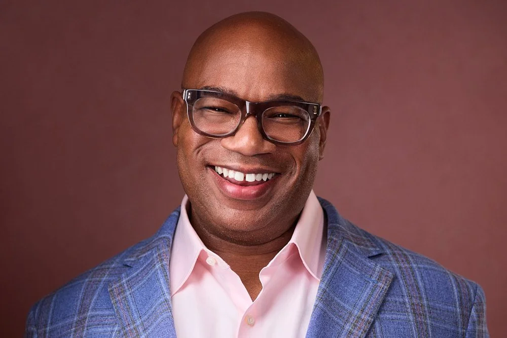 Avoid These Headshot Faux Pas