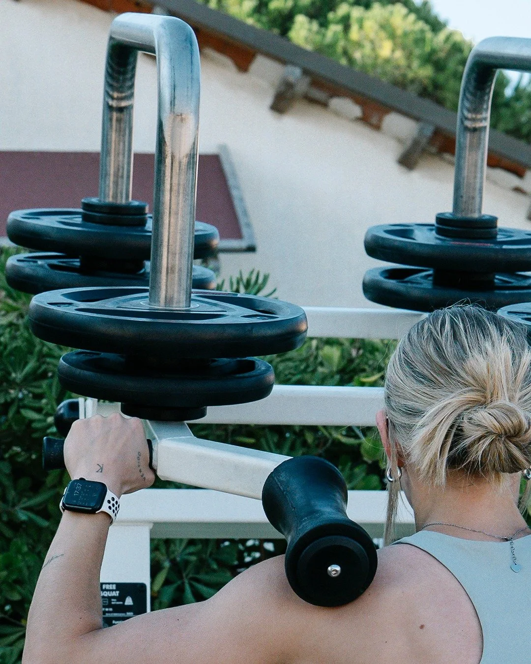 With over 10 years of experience our certified outdoor fitness equipment helps cities, hotels and businesses create safe and high-quality spaces that improve wellness, engagement and performance. Our solutions combine robust materials and user-friend
