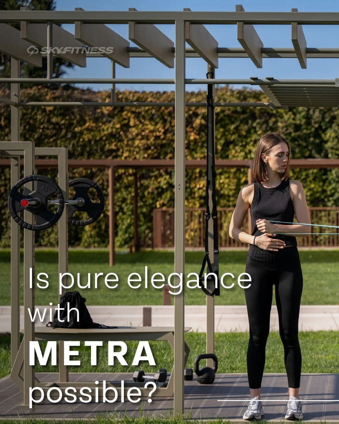 Imagine training outdoors with a structure that mix elegant design and high performance... Metra make it possible, transforming any space into a modern fitness area perfect for bodyweight, calisthenics and functional training.

Fully customizable in 