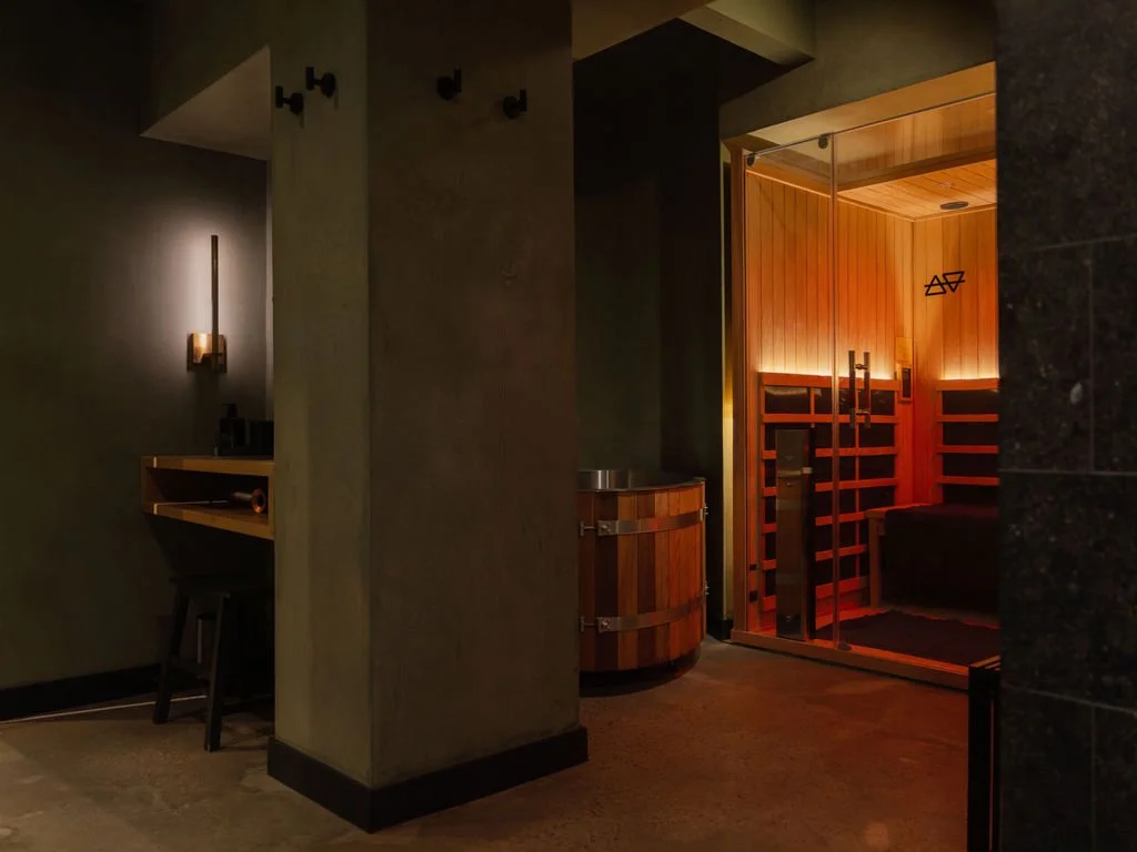 Sauna and cold plunge private suite in Aspen