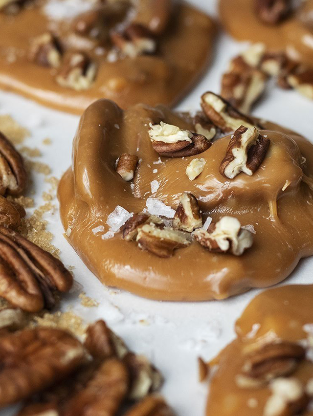 Caramelized+Pralines.png