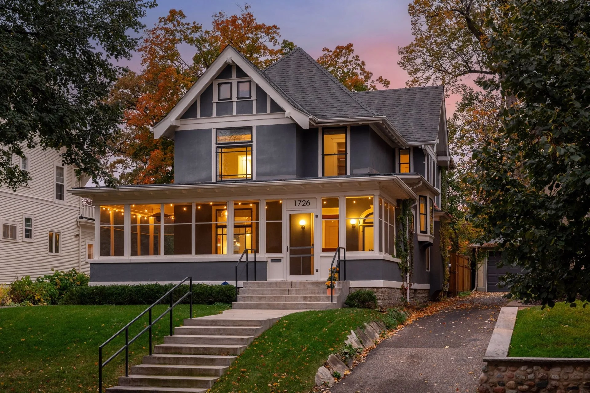 1726 Irving Avenue South - Spacecrafting - 0001.jpg