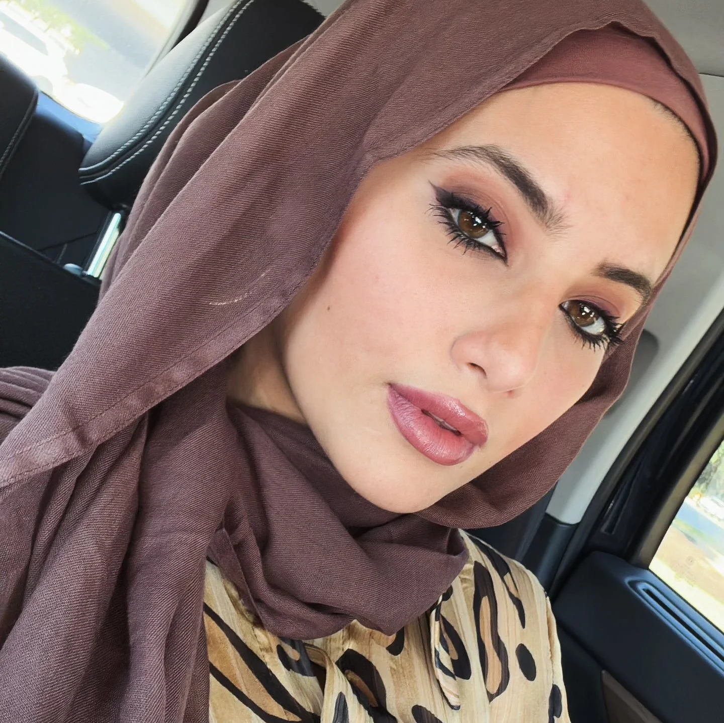 Our Modal sets are perfect for fall . 
Cotton under cap + Modal 🫶 

#hijabifashion #shophijab #hijabitings #houstonhijabi #houstonhijabstore  #hijabibloggers #modestwears #houstonmodest  #muslimwear