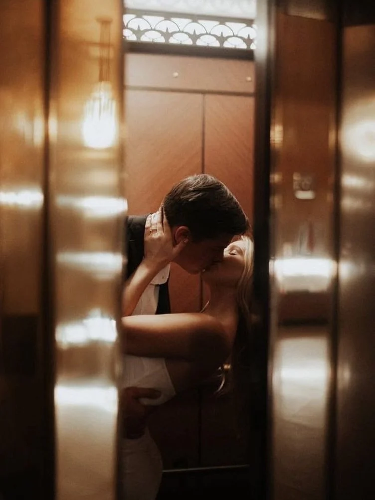 Wedding truths and yes we are spilling the tea. Consider this your friendly guide to the things that make wedding planning easier 😘

&bull; A good timeline is the secret to a smooth and stress free wedding day

&bull; Your photos will matter more th