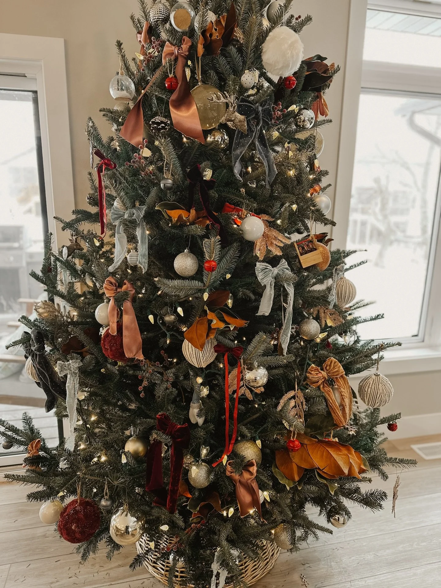 Finally have my tree done and start of fresh garland everywhere. Now is the perfect time to put fresh garland in the house since it will last just long enough for the holidays. This year&rsquo;s tree is a woodland fairy forest. It&rsquo;s always been