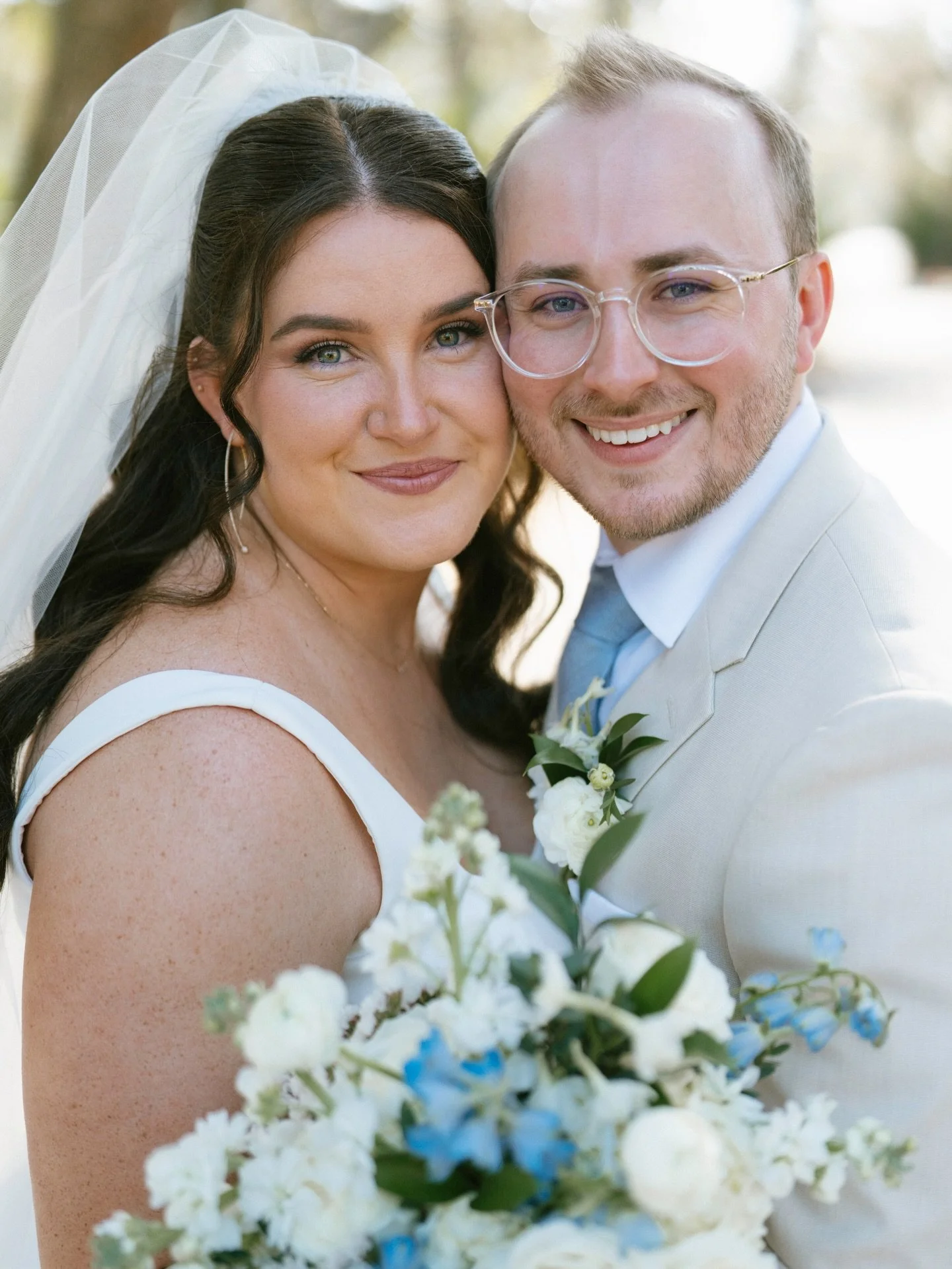 Emily &amp; Tim 3/21/26 in beautiful Amelia Island, Florida. As an Iowa wedding florist it is always fun to travel and will be back traveling the country this season. 

Photographer: @bpowellphoto_