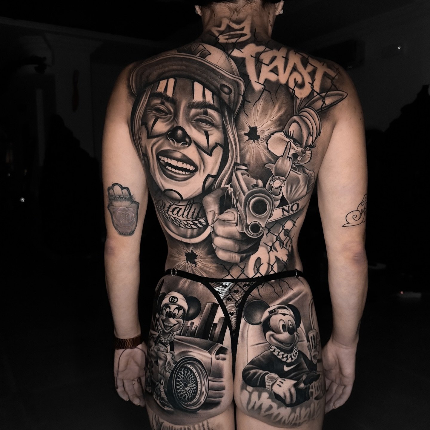 ✒️ Upcoming Guest Artist 🖋️

@matata_ink is coming to Toronto from December 11 - 22 and will be exclusively tattooing at Platinum Ink. 

Specializing in large scale black and grey realism, Jose (Matata Ink) will be the best fit for your next piece. 