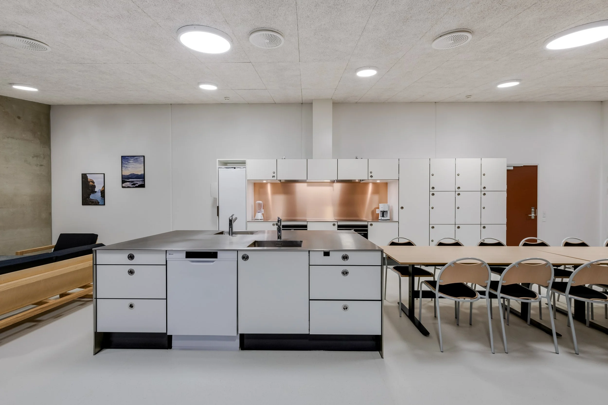 ringe-prison-community-kitchen.jpg