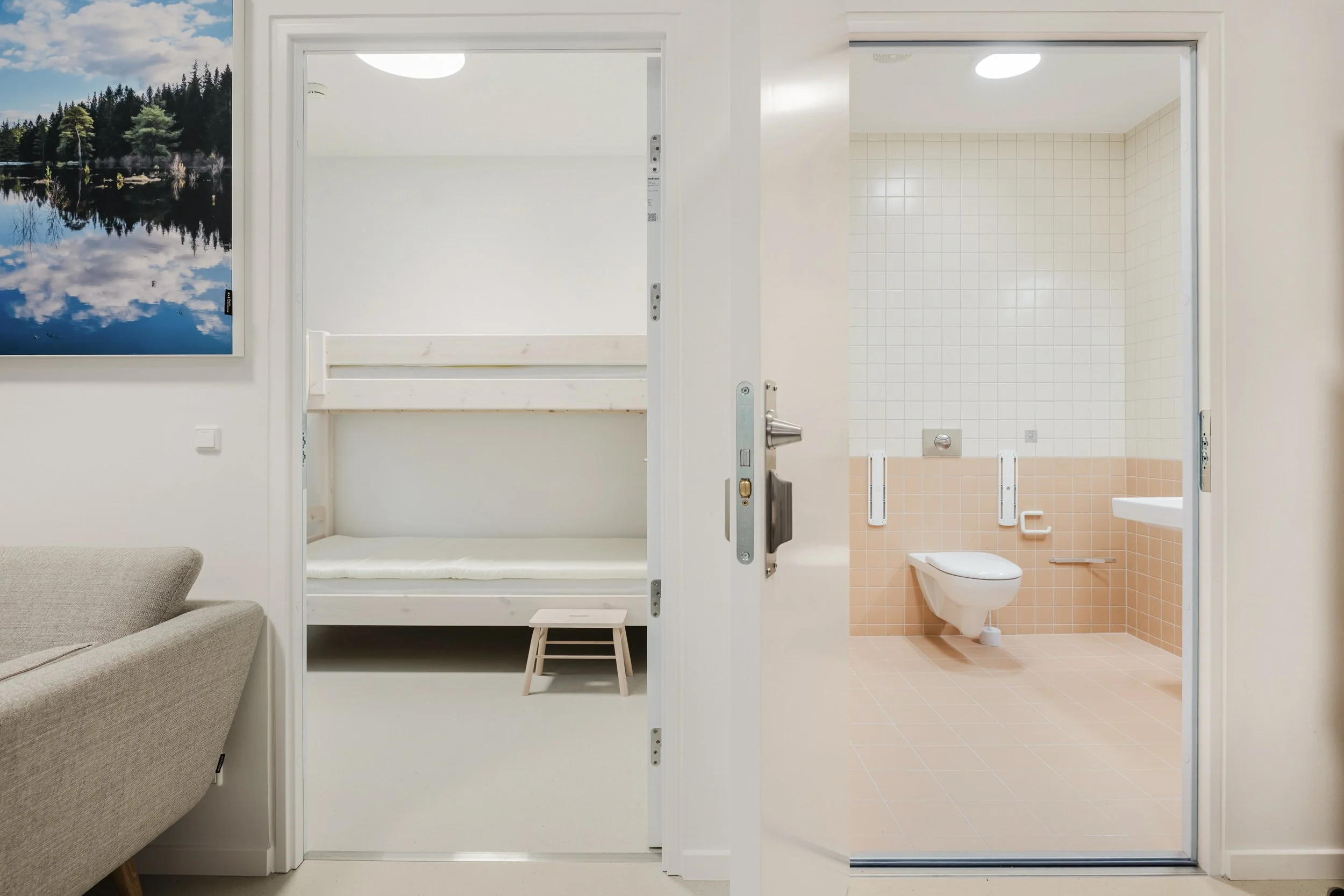 sonder-omme-prison-family-unit-interior-bathroom-and-bunk-bed