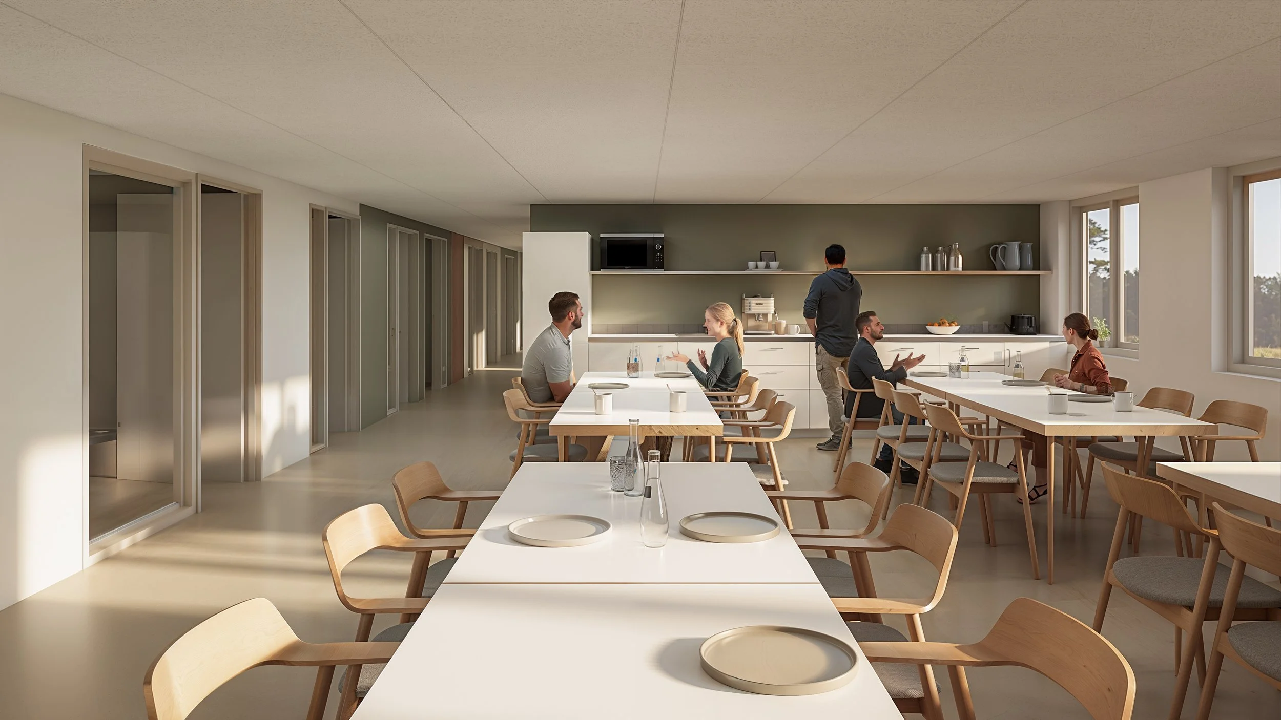 Personalekøkken og kantine med plads til pauser møder og socialt samvær.