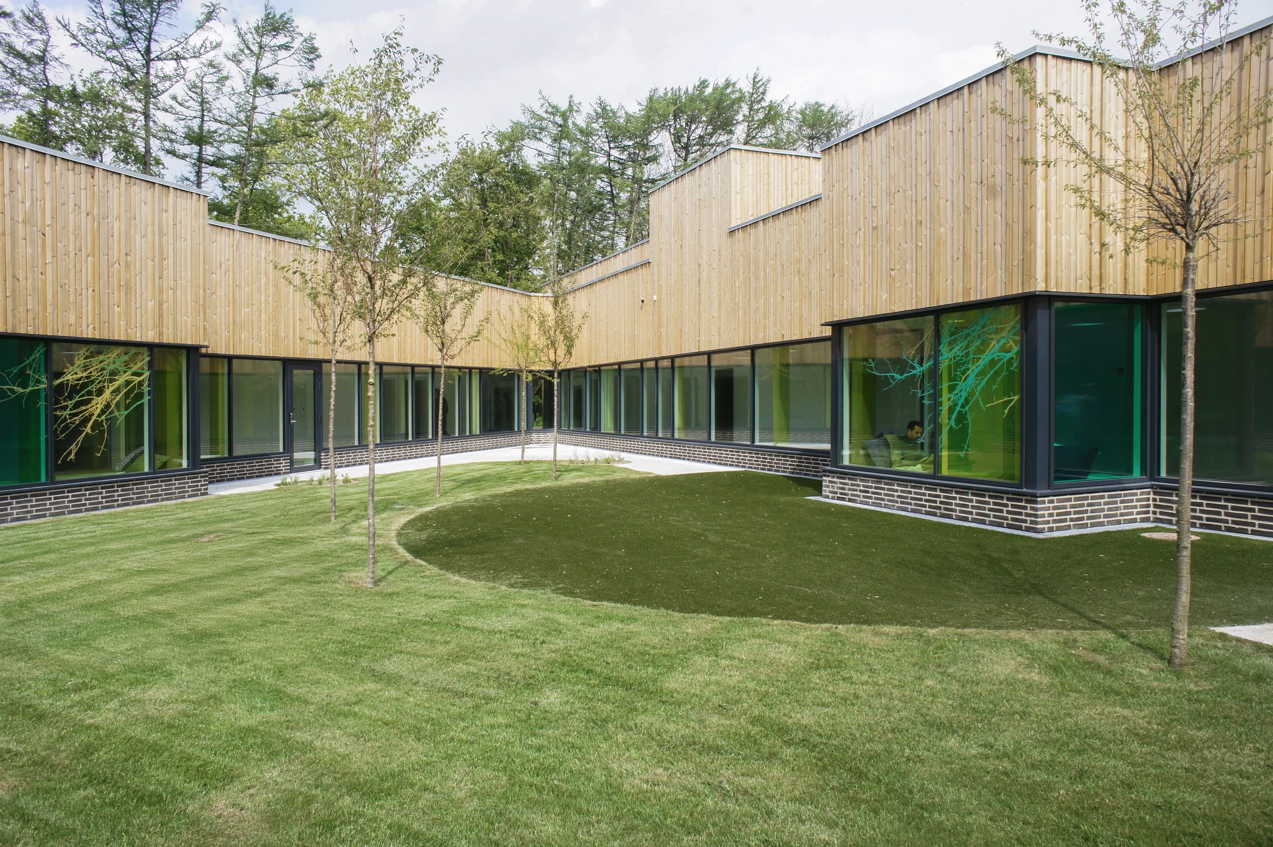 psychiatric-center-ballerup-courtyard.jpg