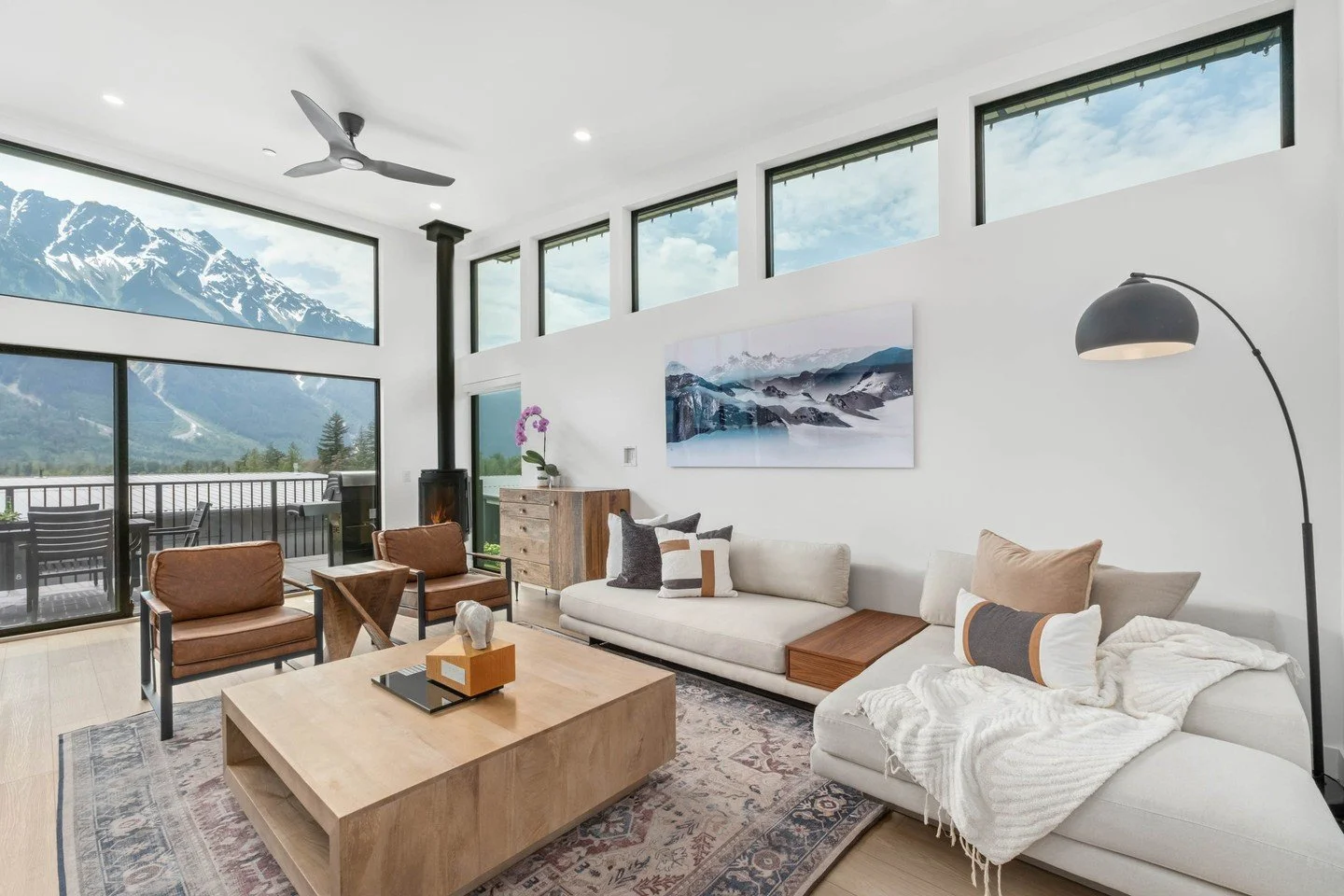At 36 Elevate, you don’t just see the mountains — you feel them. 🏔️
Every window brings the outdoors in, filling the home with natural light and mountain air. 
It’s calm, quiet, and so connected to the landscape that it almos