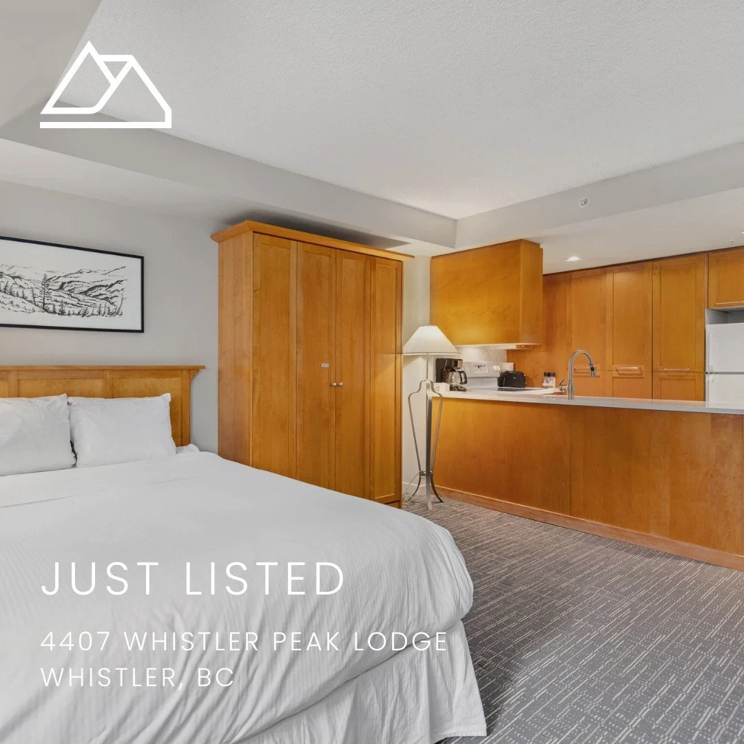 You can’t get much closer to the action than this! 🏔️✨
Steps from the gondolas, restaurants, and shopping, this deluxe studio suite at Whistler Peak Lodge is the perfect spot to enjoy the village AND earn excellent rental revenue when you&r