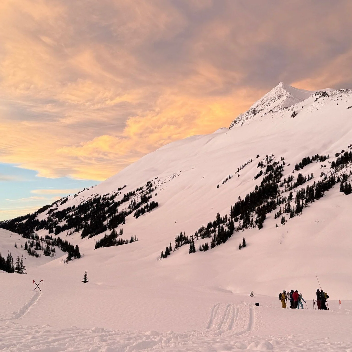 Throwback to @whitecap last month! No pow, but the vibes were unbelievably high.⁠
⁠
What did you think would happen when you take 7 hard-working ladies, put them in a helicopter, drop them into an off-grid alpine paradise, and give them absolutely no