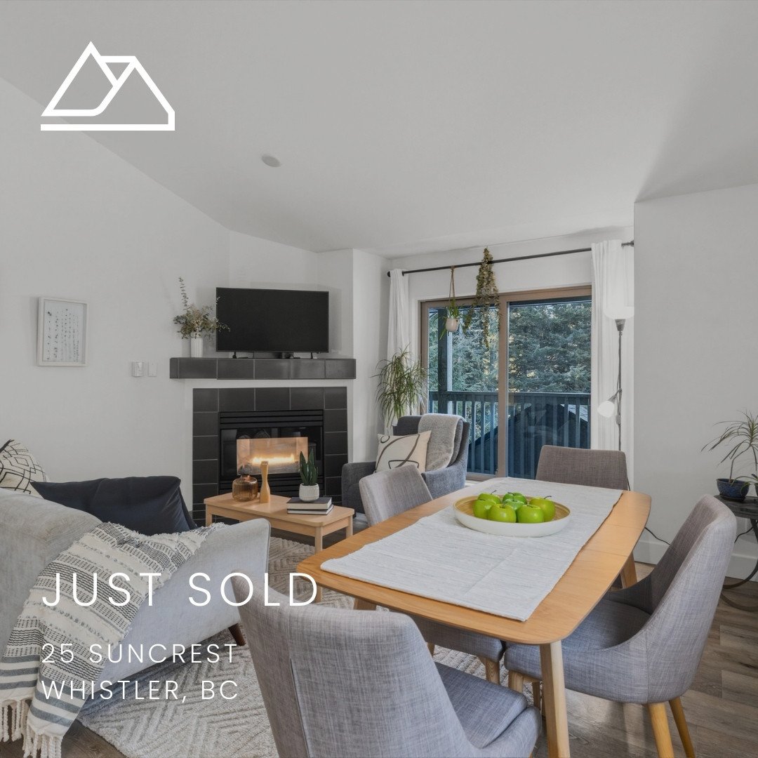 Just Sold | 25 Suncrest 🔥⁠
⁠
I never take it lightly when a client puts their full trust in the process&mdash;especially when it means stepping outside their comfort zone.⁠
⁠
This home was beautifully maintained and completely tailored to my client&