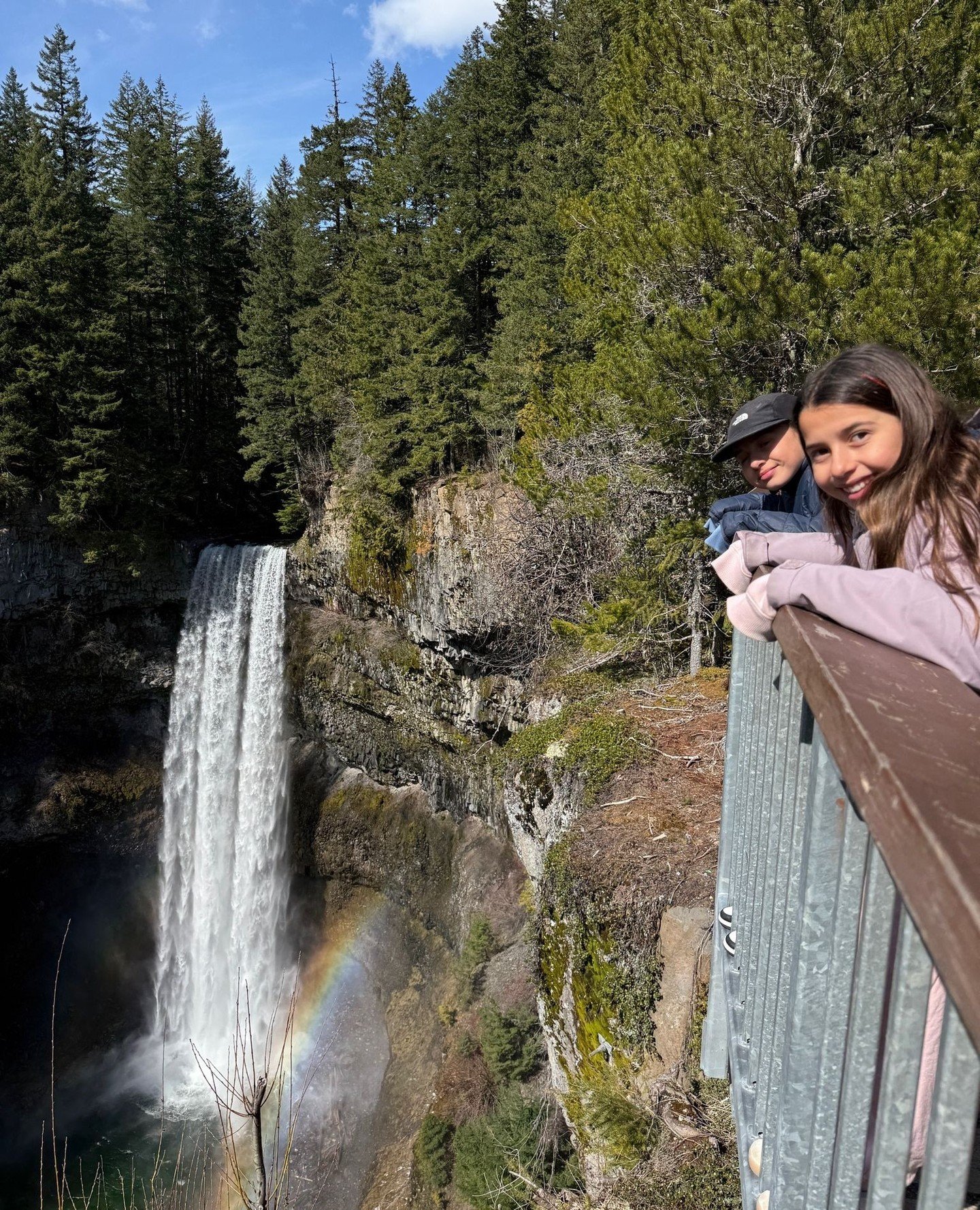 Just a quick stop at one of the most beautiful waterfalls.⁠
⁠
Anytime we travel, the drive home along the Sea to Sky is always a bit jaw-dropping. It really never gets old&mdash;and somehow makes coming home from the best vacation ever just that much