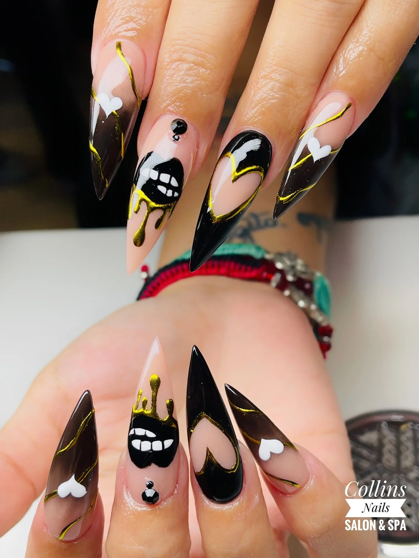 Halloween 🎃 #CollinsNails .
.
.
.
.
#dallasnails #fortworthnails #desotonails #cedarhillnails #arlingtonnails #grandprairienails #irvingnails #oakcliffnails #nailsdallas #dfwnails #planonails #northrichlandhillsnails #bedfordnails #eulessnails #mans