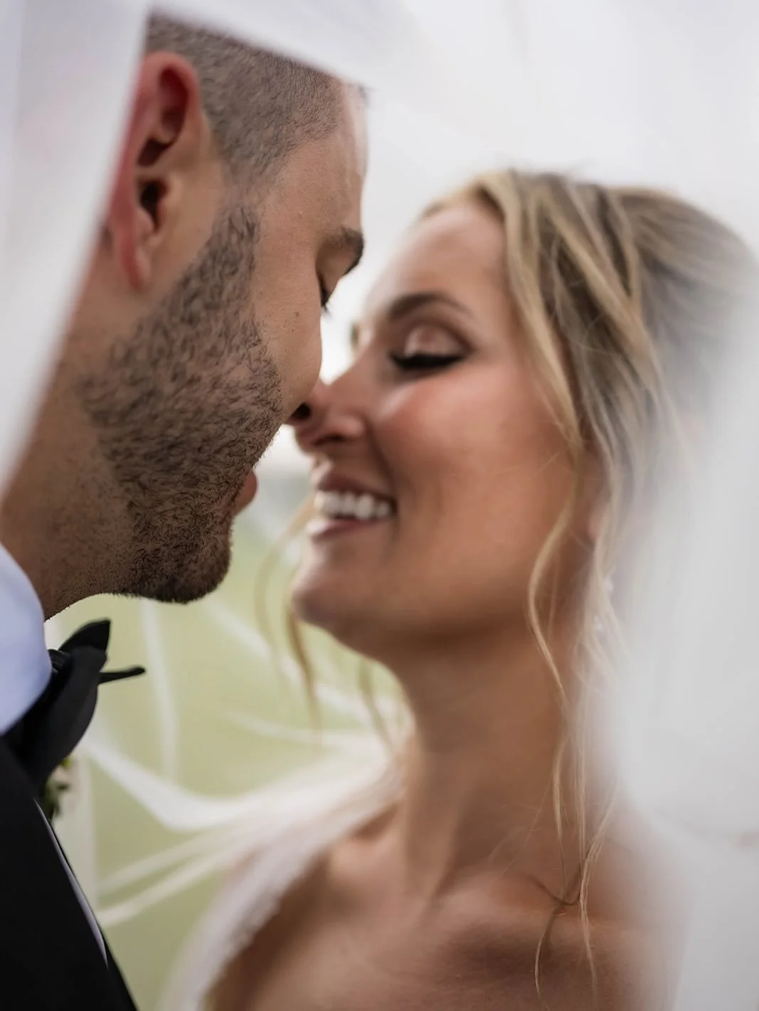 Happy first anniversary to my beautiful friends , Julia and Jordan! I love you both so very much. Such an incredible day standing beside you but also being a part of your glam squad 😍 I love your love!

Hair and makeup @by.rebeccasmith 
Photos @hele